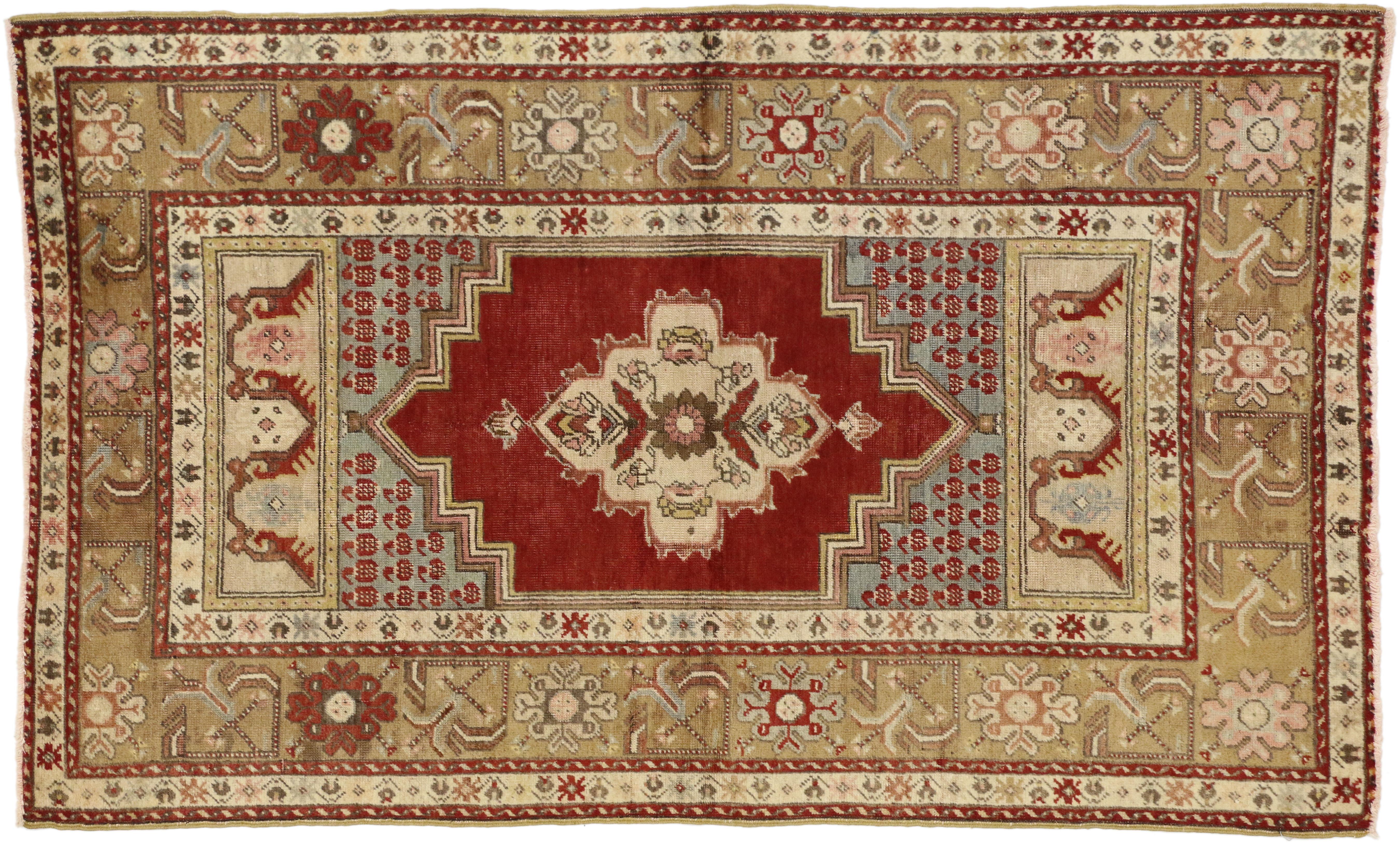 20th Century Vintage Turkish Oushak Accent Rug, Entry or Foyer Rug with Manor House Style For Sale