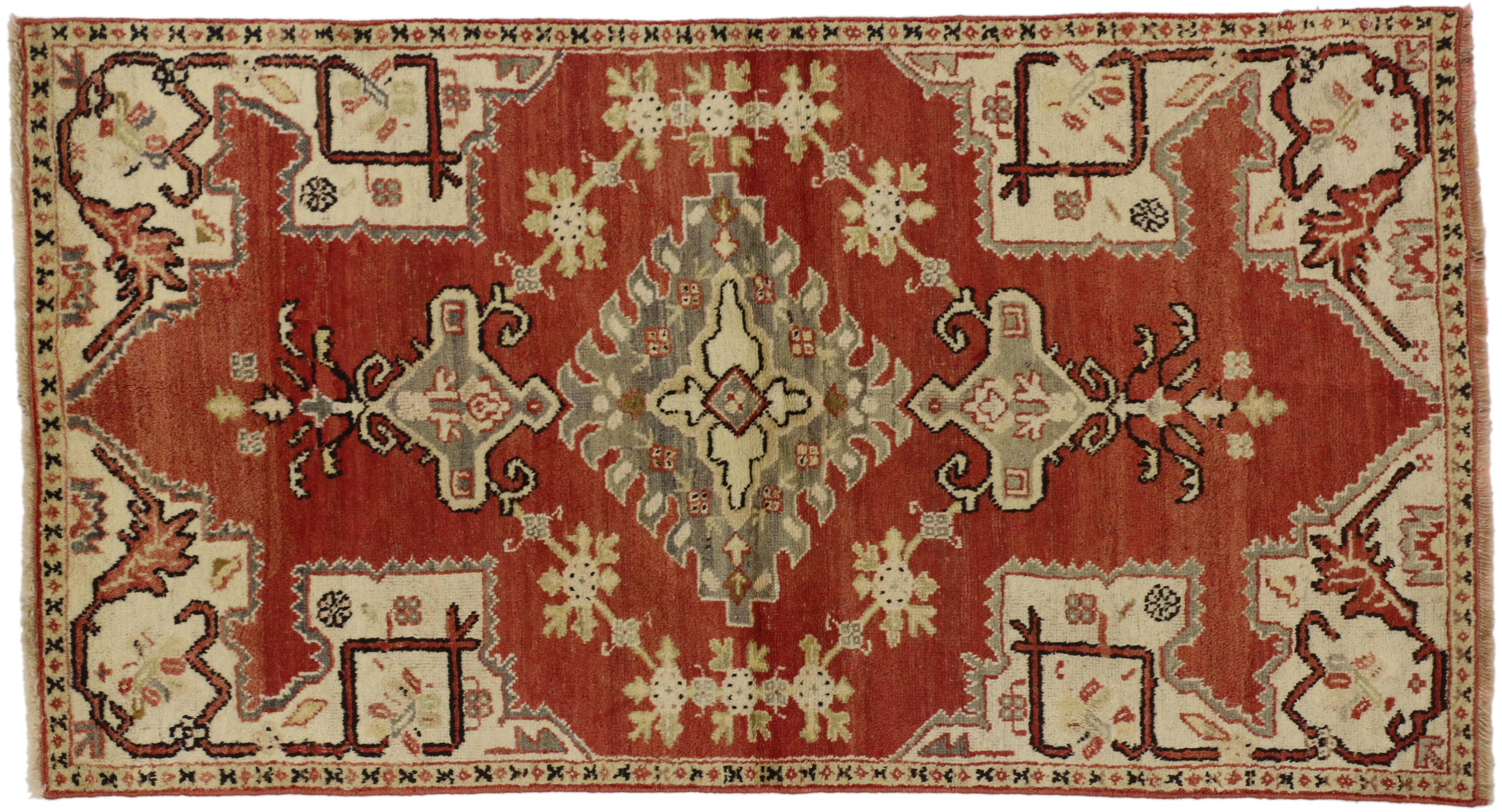 20th Century Vintage Turkish Oushak Accent Rug, Entry or Foyer Rug For Sale