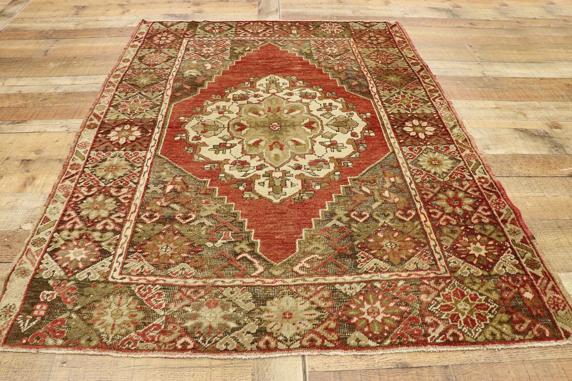 Türkischer Oushak-Akzent-Teppich, Eingangs- oder Foyer-Teppich im Angebot 1