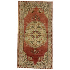 Tapis d'appoint turc vintage d'Oushak, tapis d'entrée ou de chambre avec style rustique Bungalow