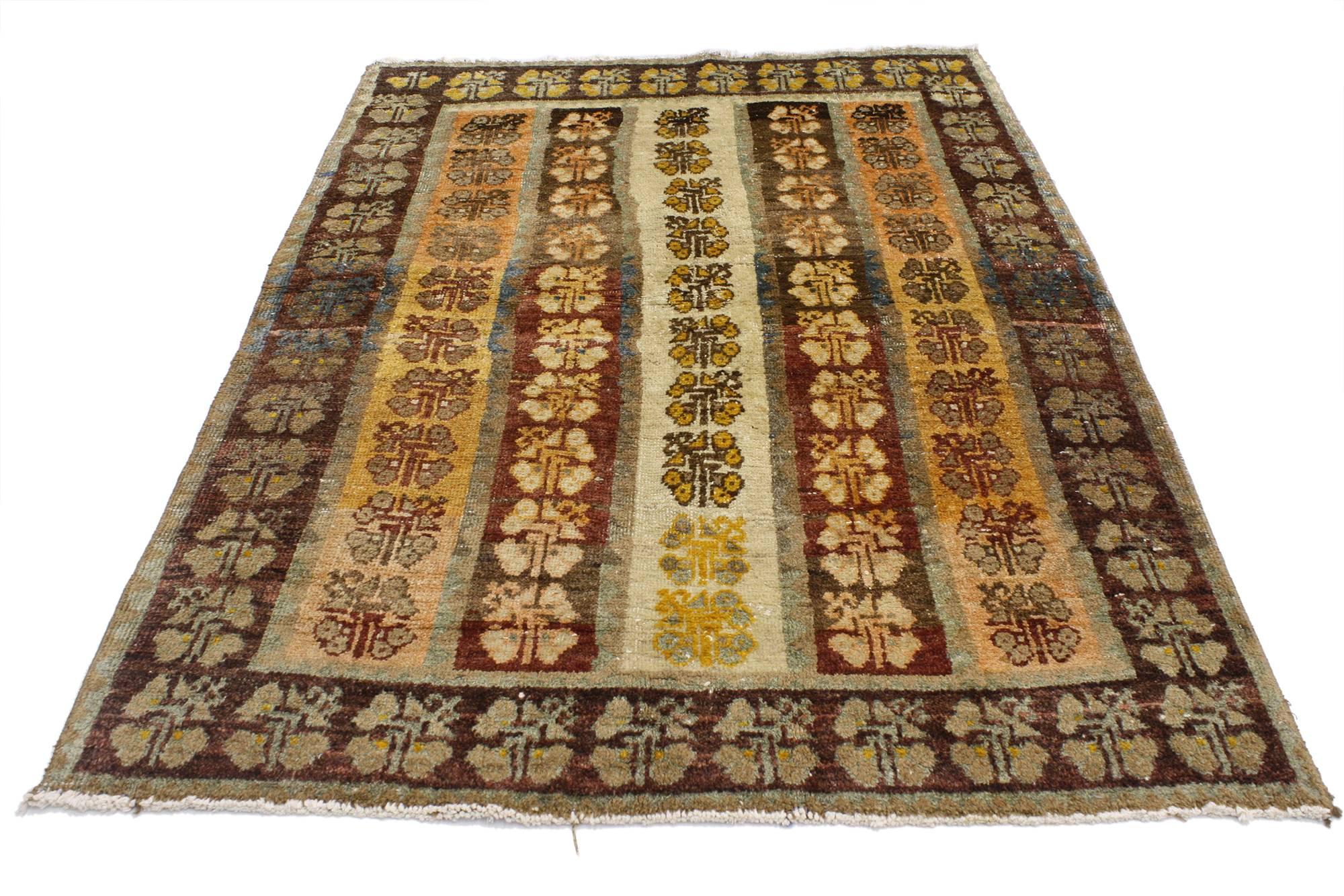 52103, vintage Turkish Oushak accent rug, entry or foyer rug with Arts & Crafts style. This hand knotted wool vintage Turkish Oushak rug features a paneled design with large repeated floral bouquets. The bouquets are arranged in five vertical