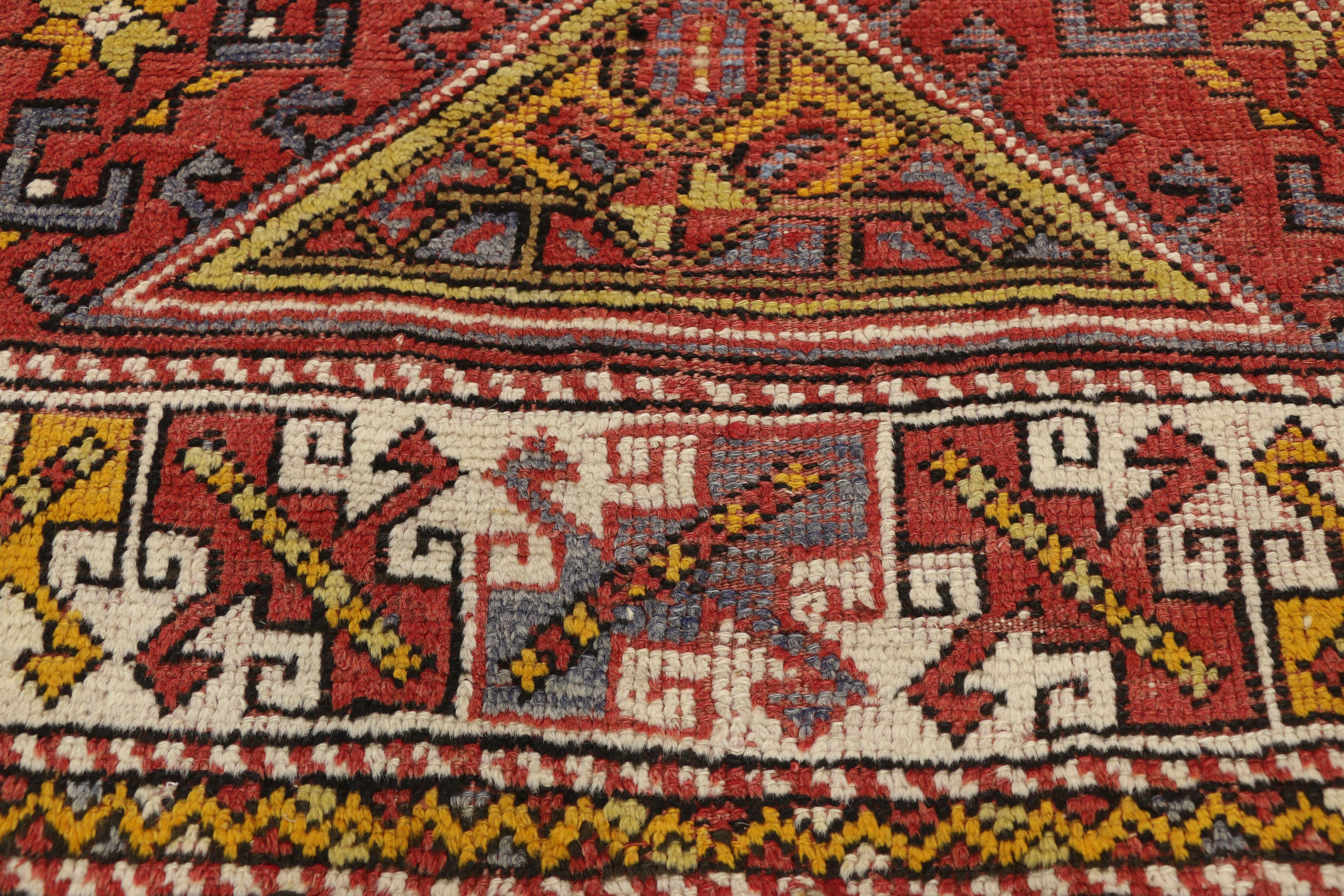 Vintage Turkish Oushak Accent Rug for Entry, Kitchen, Foyer or Bathroom In Good Condition For Sale In Dallas, TX