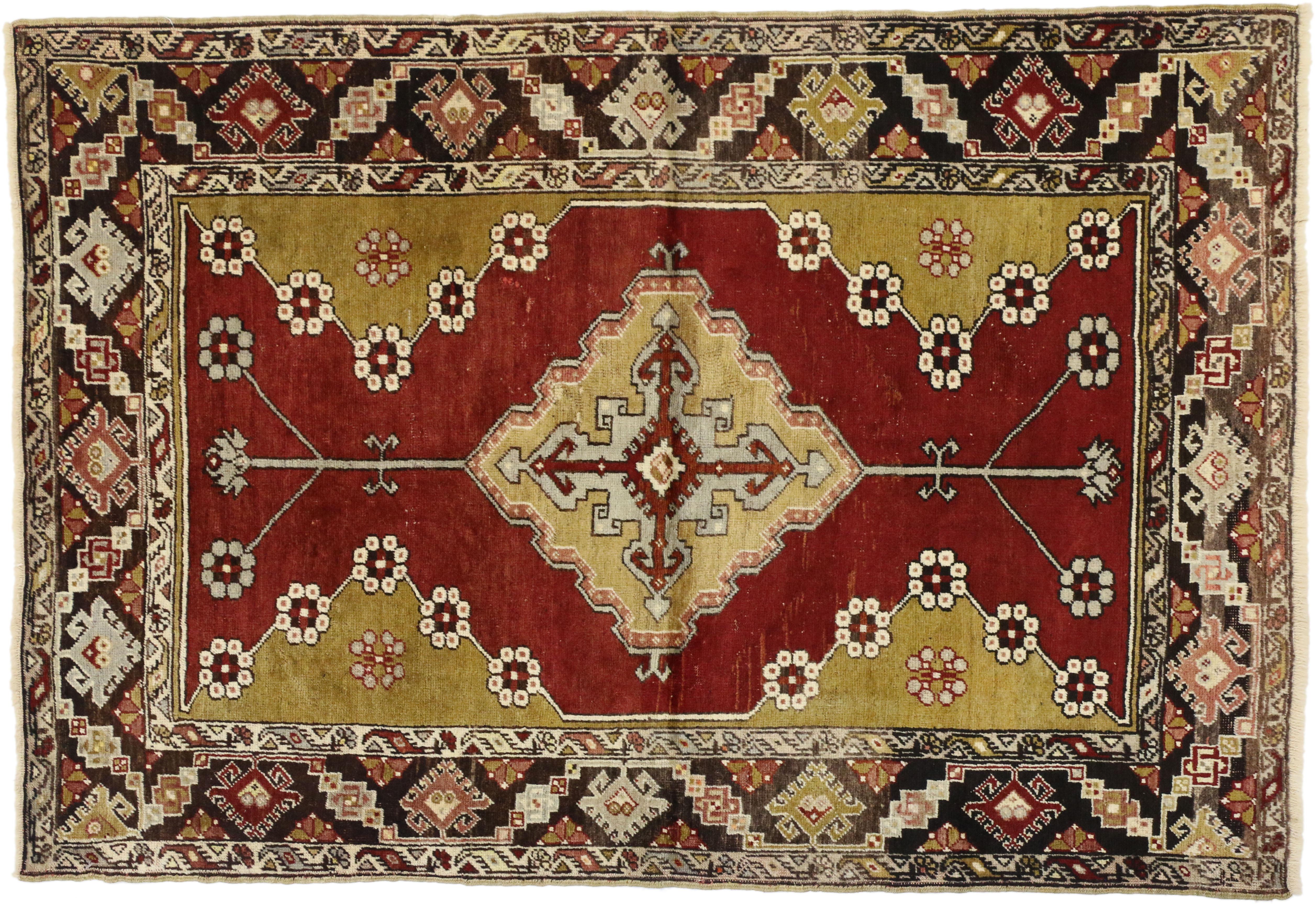 20th Century Vintage Turkish Oushak Accent Rug with Jacobean Style, Entry or Foyer Rug For Sale