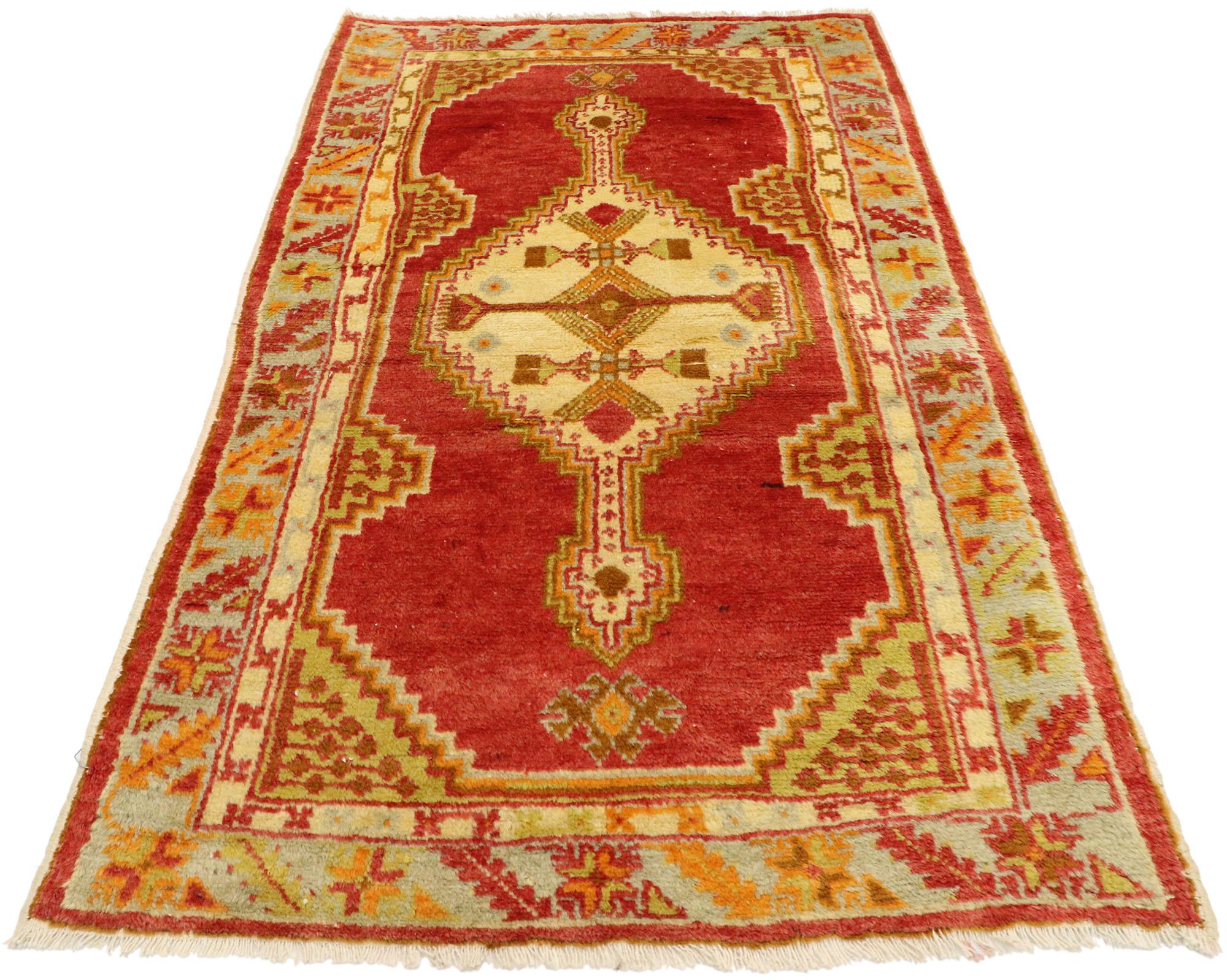 Turco Tappeto d'epoca turco Oushak con stile tribale moderno nord-occidentale in vendita