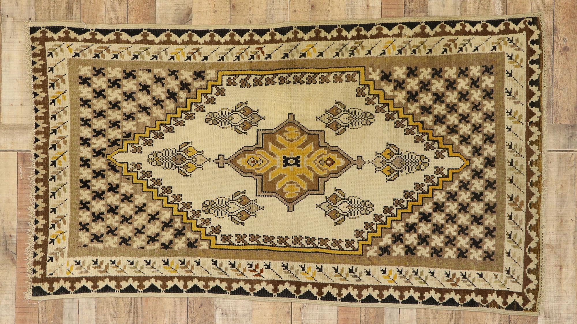 Vintage Turkish Oushak Accent Rug with Modern Shaker Style For Sale 2
