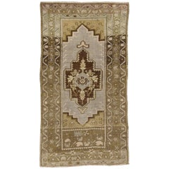 Vintage Turkish Oushak Accent Rug with Modern Traditional Style, Entry Rug