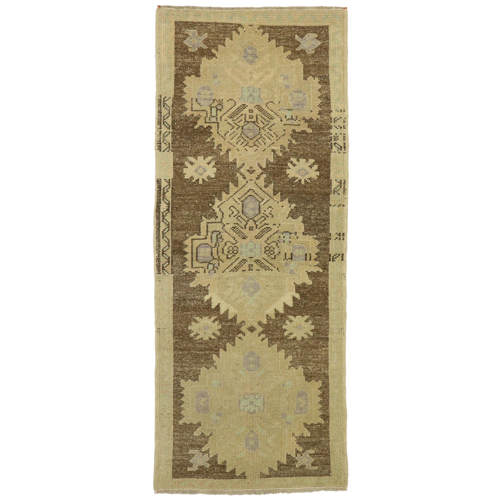 Vintage Turkish Oushak Accent Rug with Rustic Shaker Farmhouse Style