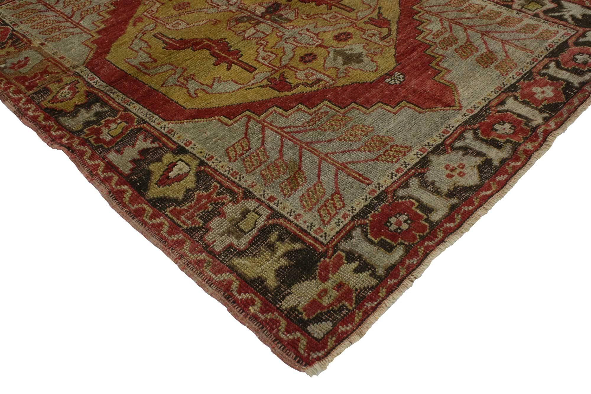 51657 vintage Turkish Oushak accent rug with geometric floral motif. This unique Turkish Oushak accent rug with traditional modern style features a central hexagonal medallion in red filled with a Arylide yellow centre. The medallion depicts a