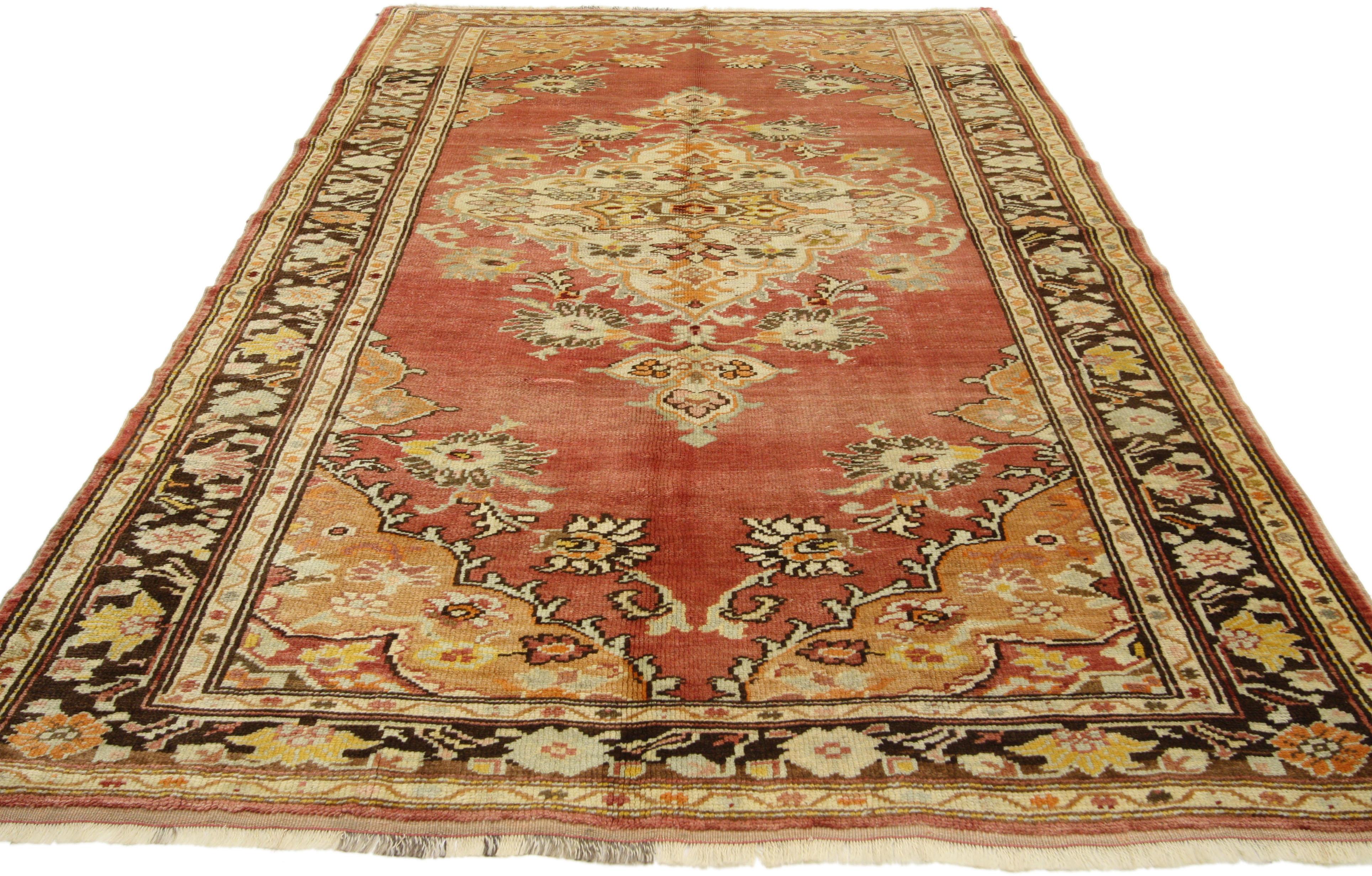 73640, vintage Turkish Oushak Accent rug with traditional style, entry or foyer rug. This hand-knotted wool vintage Turkish Oushak accent rug with traditional style features a center lozenge medallion on an abrashed field with elaborate surrounding