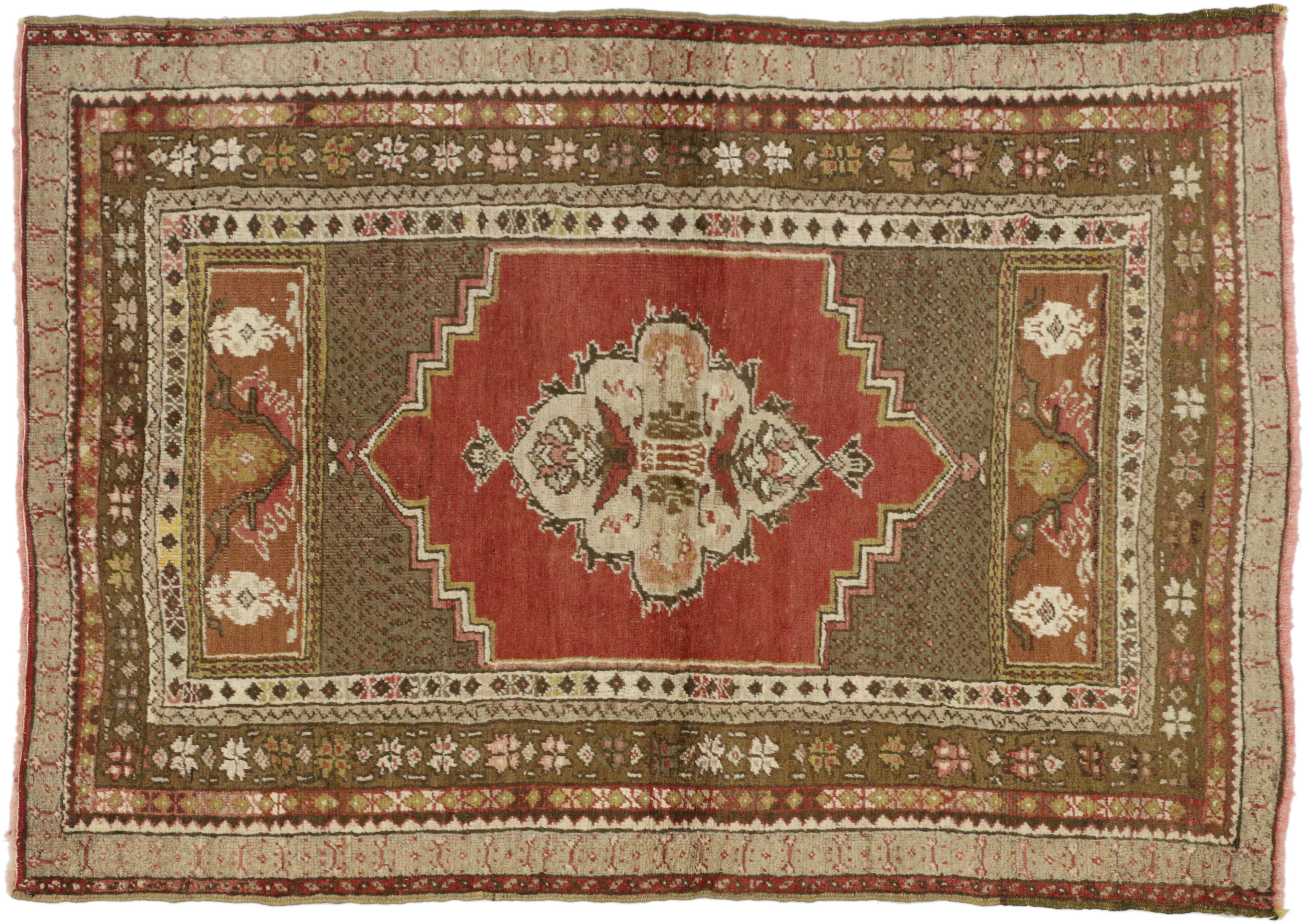 20th Century Vintage Turkish Oushak Accent Rug with Traditional Style, Entry or Foyer Rug For Sale