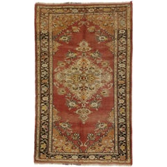 Tapis d'appoint turc vintage d'Oushak de style traditionnel, entrée ou foyer