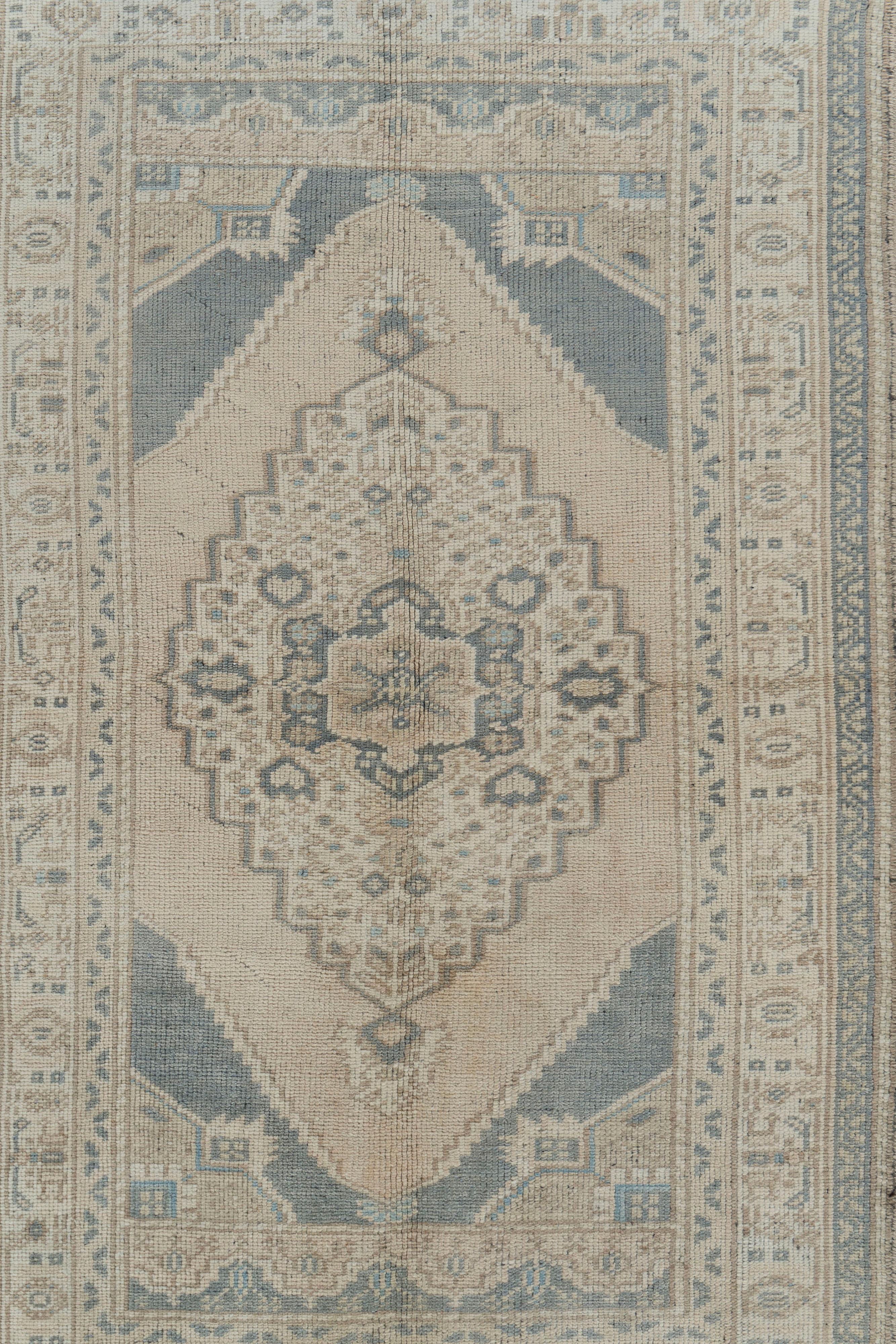 Vintage Turkish Oushak Area Rug 3'7 X 5'5. Even today, Oushak rugs are still the first choice of professional interior designers. Sometimes this is because when grading Oushak carpets, carpet connoisseurs will not only look at the overall quality of