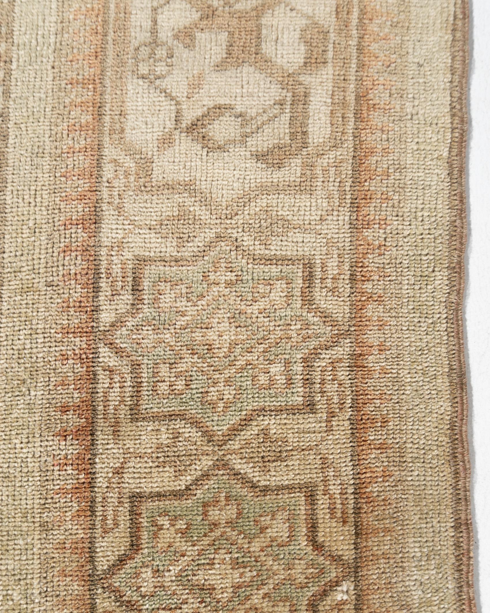 Vintage Circa 1940 Turkish Oushak Wool Area Hand Knotted Rug 4'1 x 6' In Good Condition In New York, NY