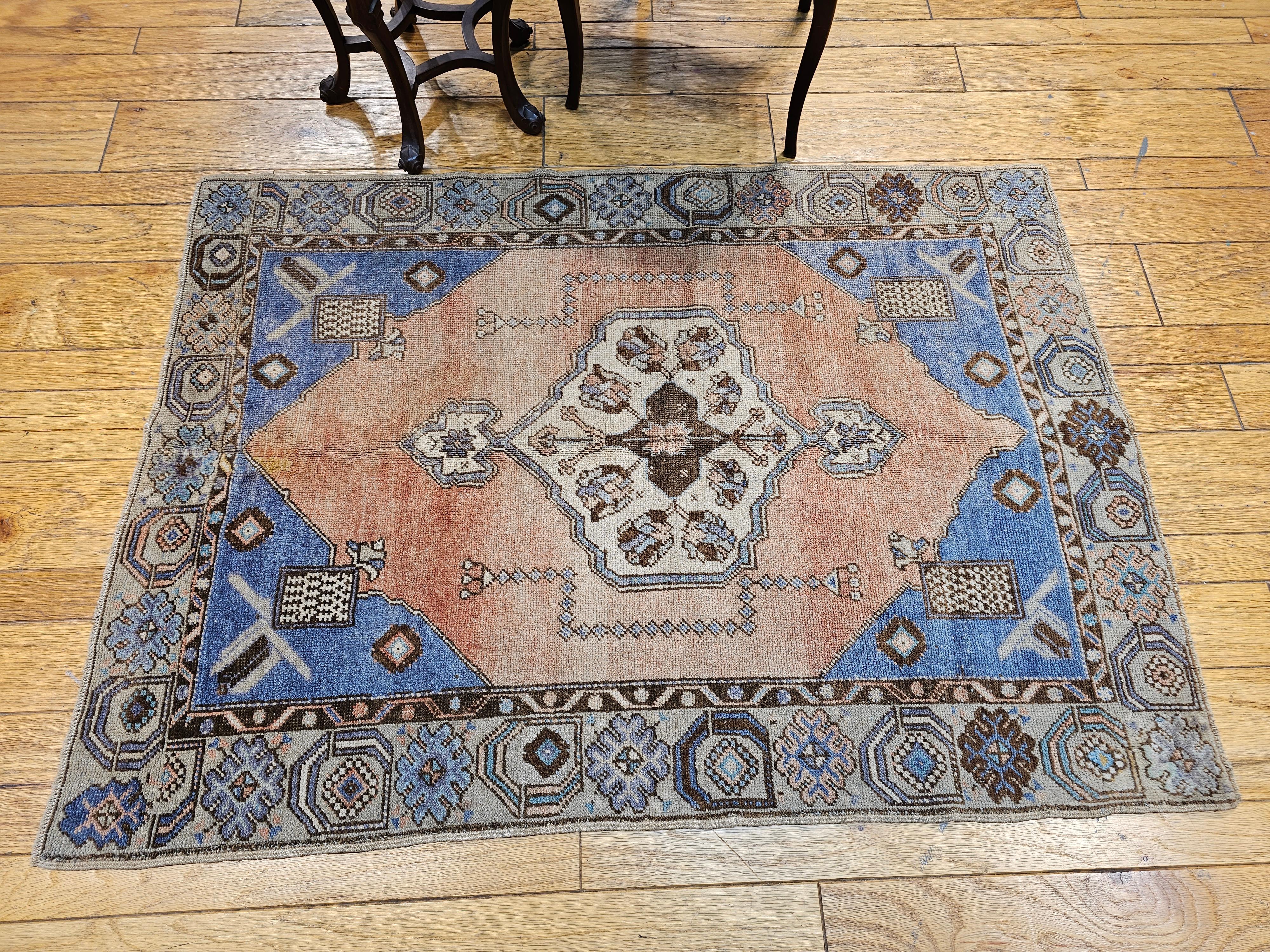 Vintage Turkish Oushak Area Rug in Soft Colors of Pale French Blue, Salmon, Gray For Sale 4