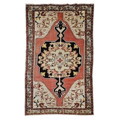 Tapis turc vintage Oushak de couleurs rose pâle, marron et ivoire