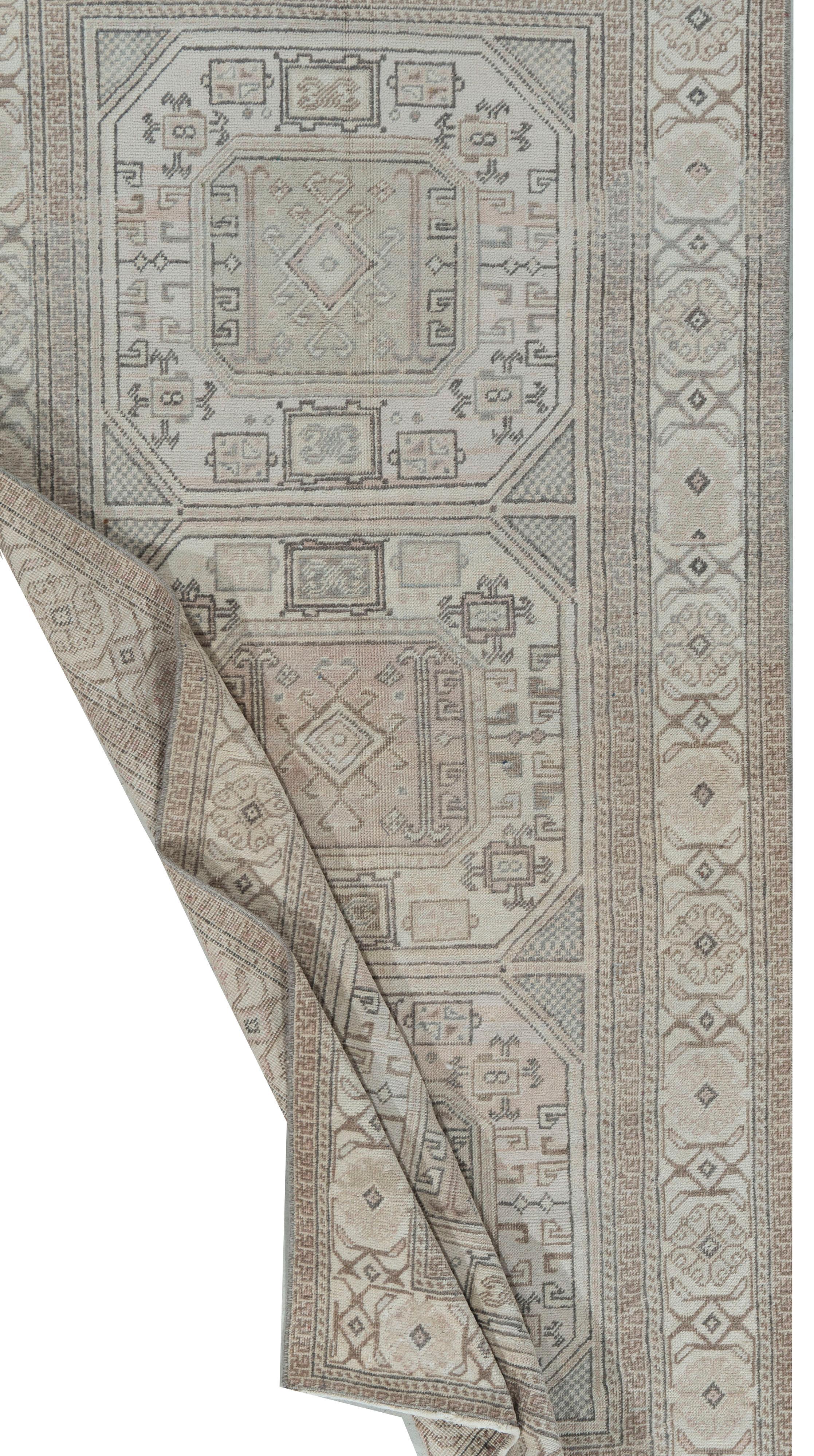 Vintage Turkish Oushak Area Rug Ivory Taupe In Good Condition For Sale In New York, NY