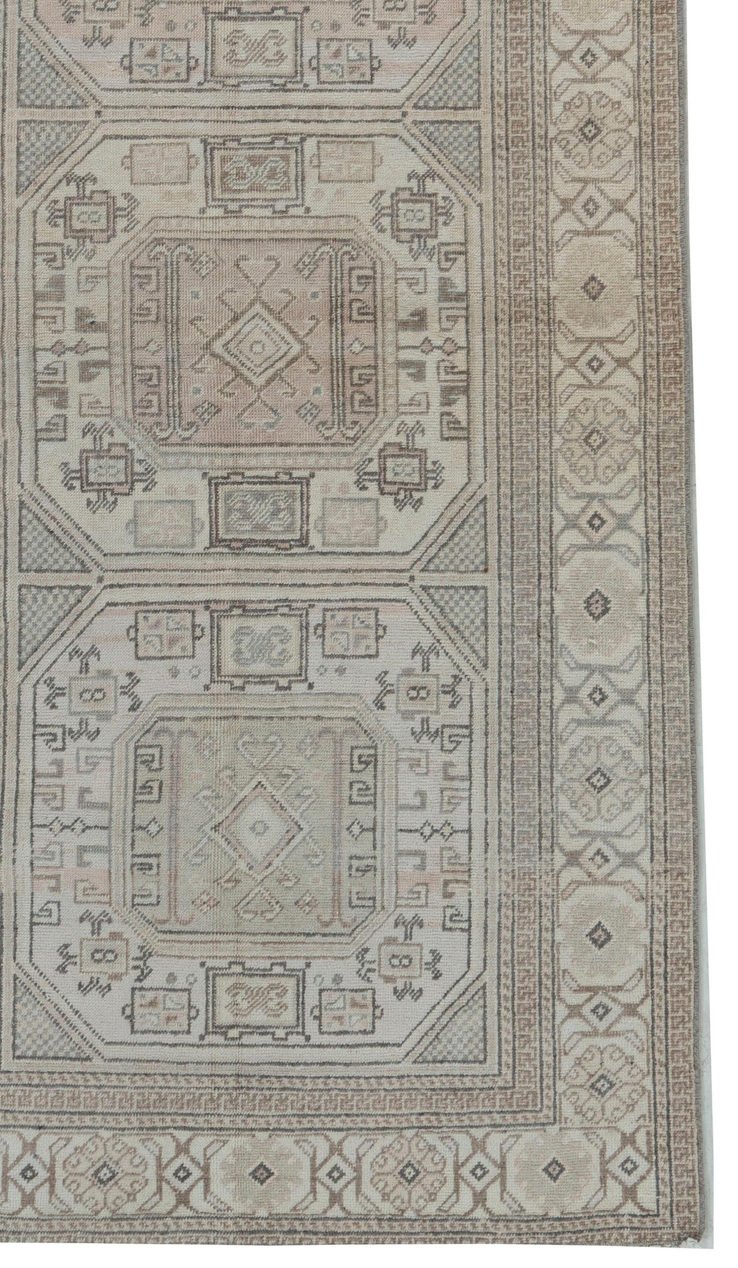 Türkischer Oushak-Teppich im Vintage-Stil in Elfenbein und Taupe im Angebot 2