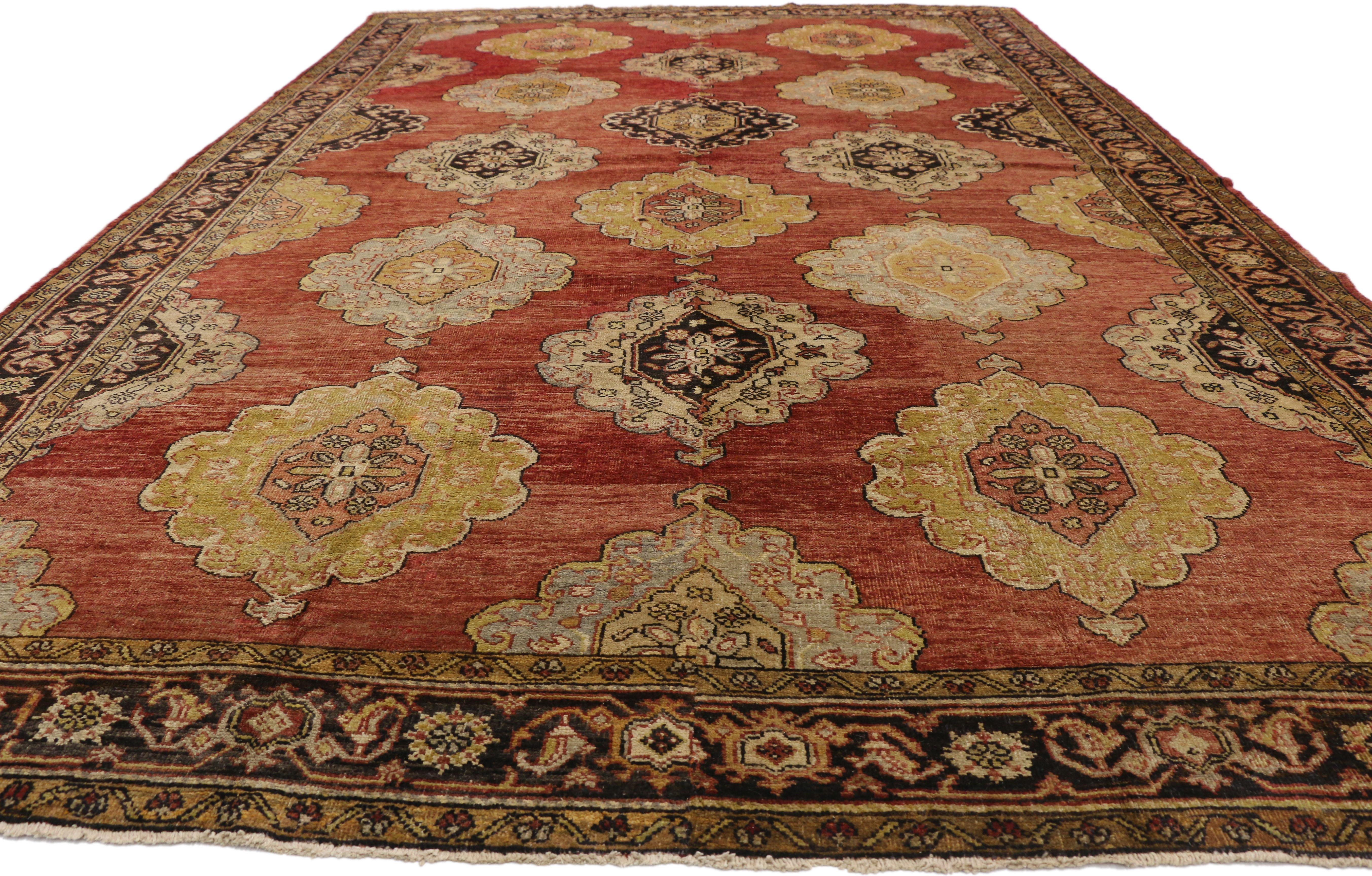 Vintage Turkish Oushak Area Rug with Luxe Jacobean Style  In Good Condition For Sale In Dallas, TX