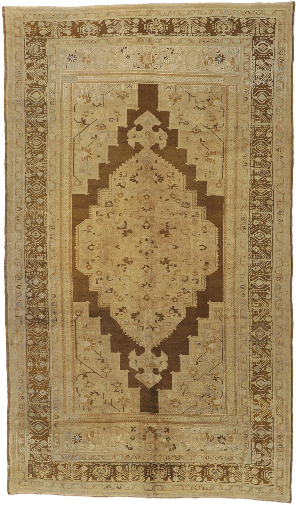 Vintage Turkish Oushak Area Rug with Warm Earth-Tones For Sale 5