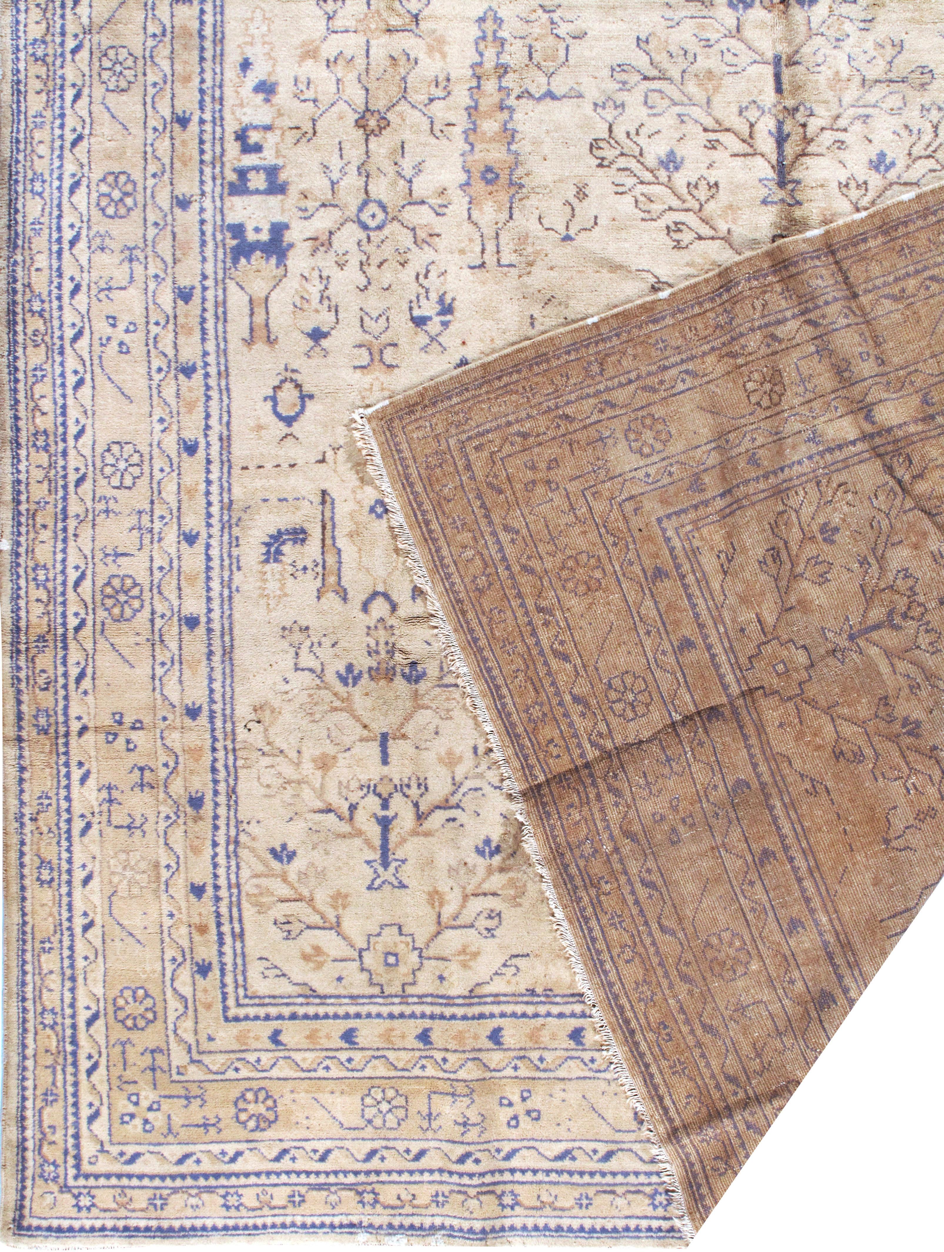 Vintage Turkish Oushak Carpet  9'8 x 14'10 For Sale 3