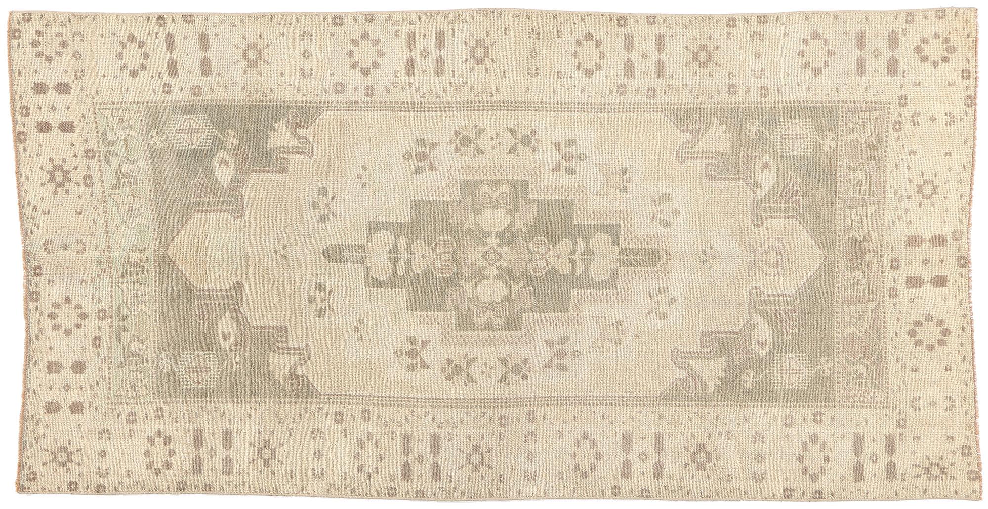 Vintage Turkish Oushak Carpet  For Sale 4