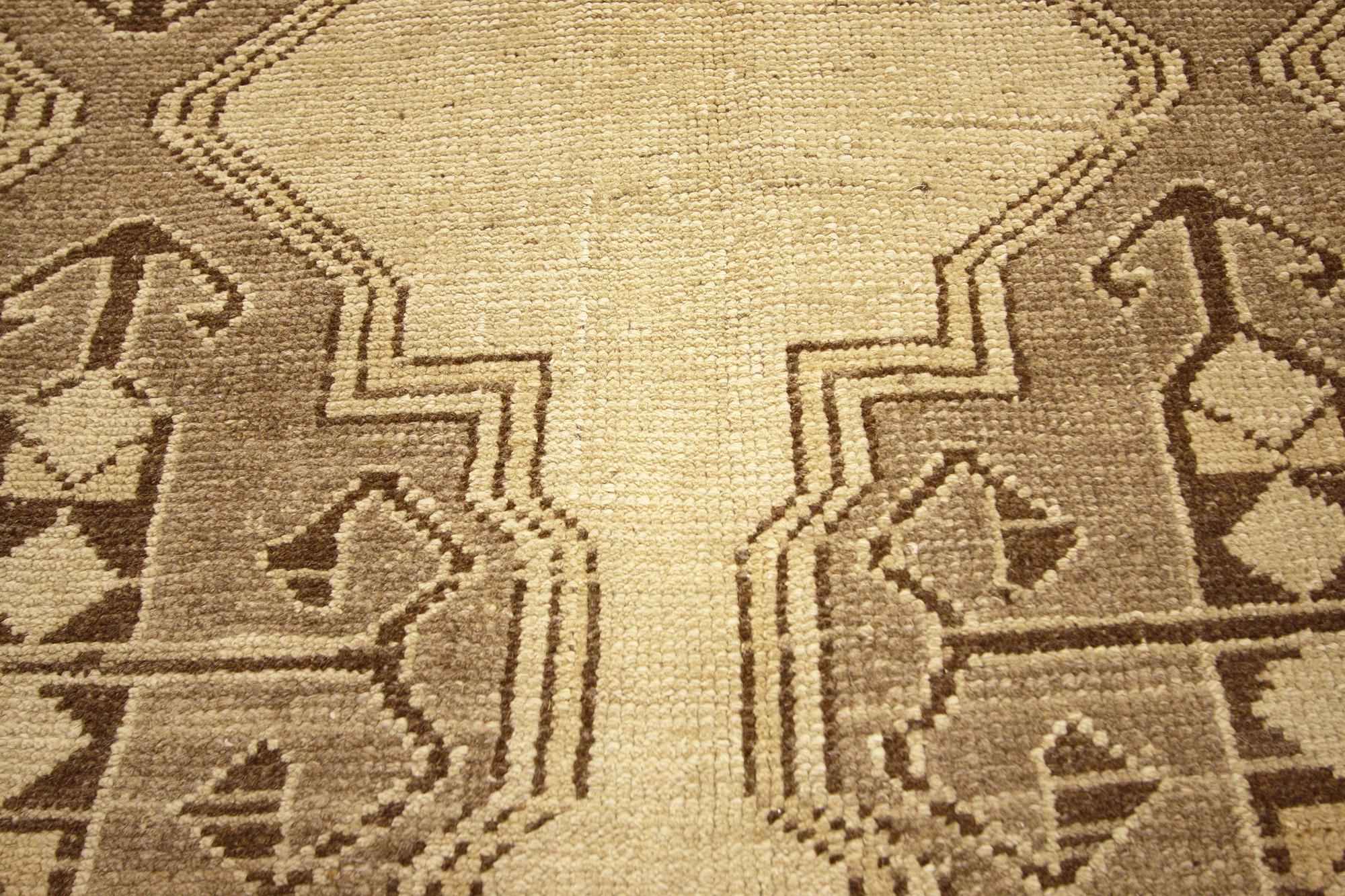 Türkischer Oushak-Teppich, Vintage im Zustand „Gut“ im Angebot in Dallas, TX