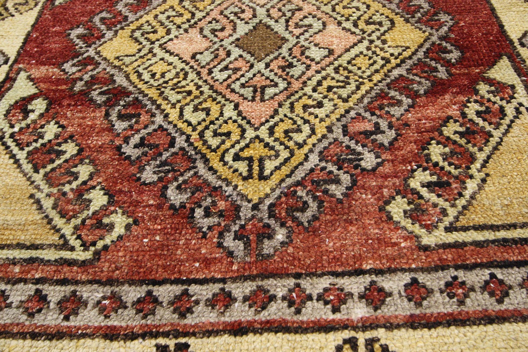 Vintage Turkish Oushak Carpet In Good Condition For Sale In Dallas, TX