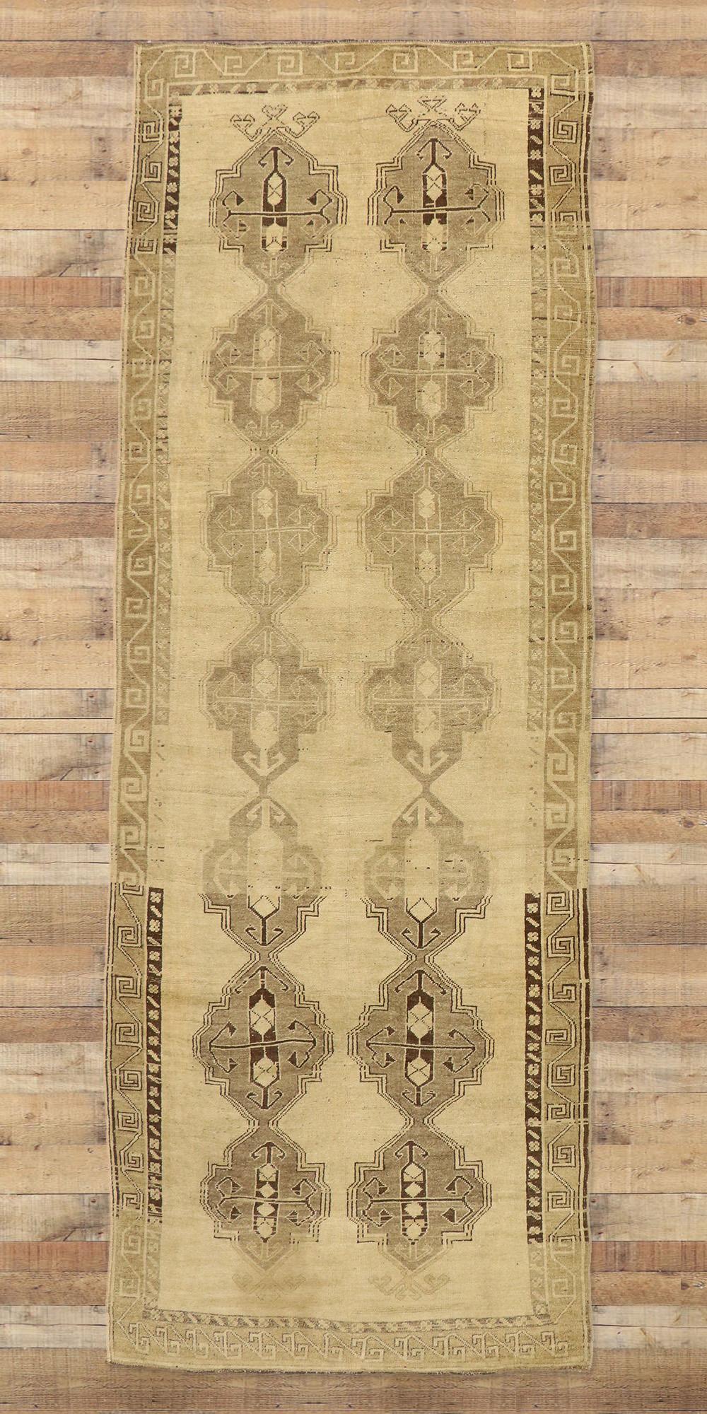 Türkischer Oushak-Teppich, Vintage im Angebot 2