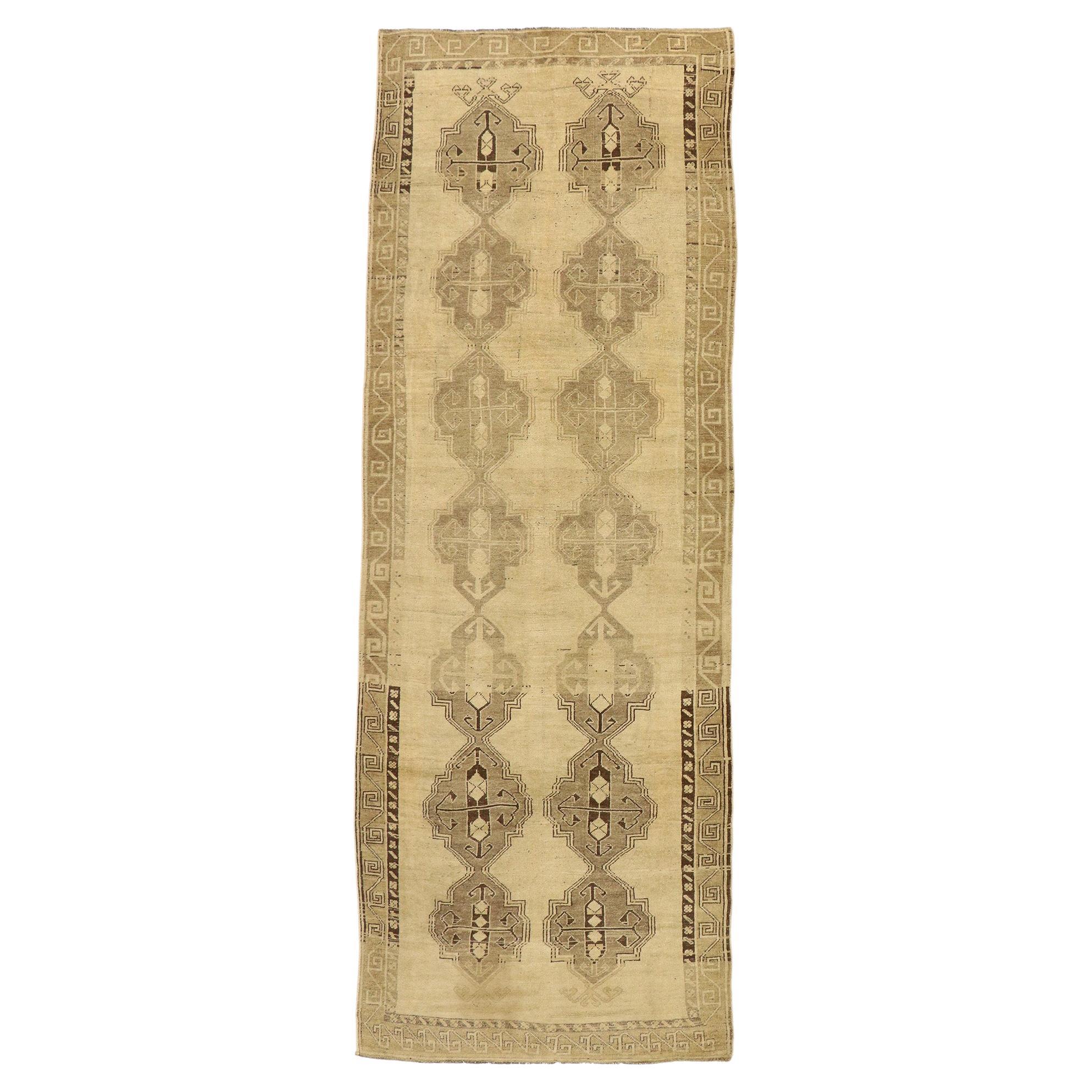 Tapis turc Oushak vintage