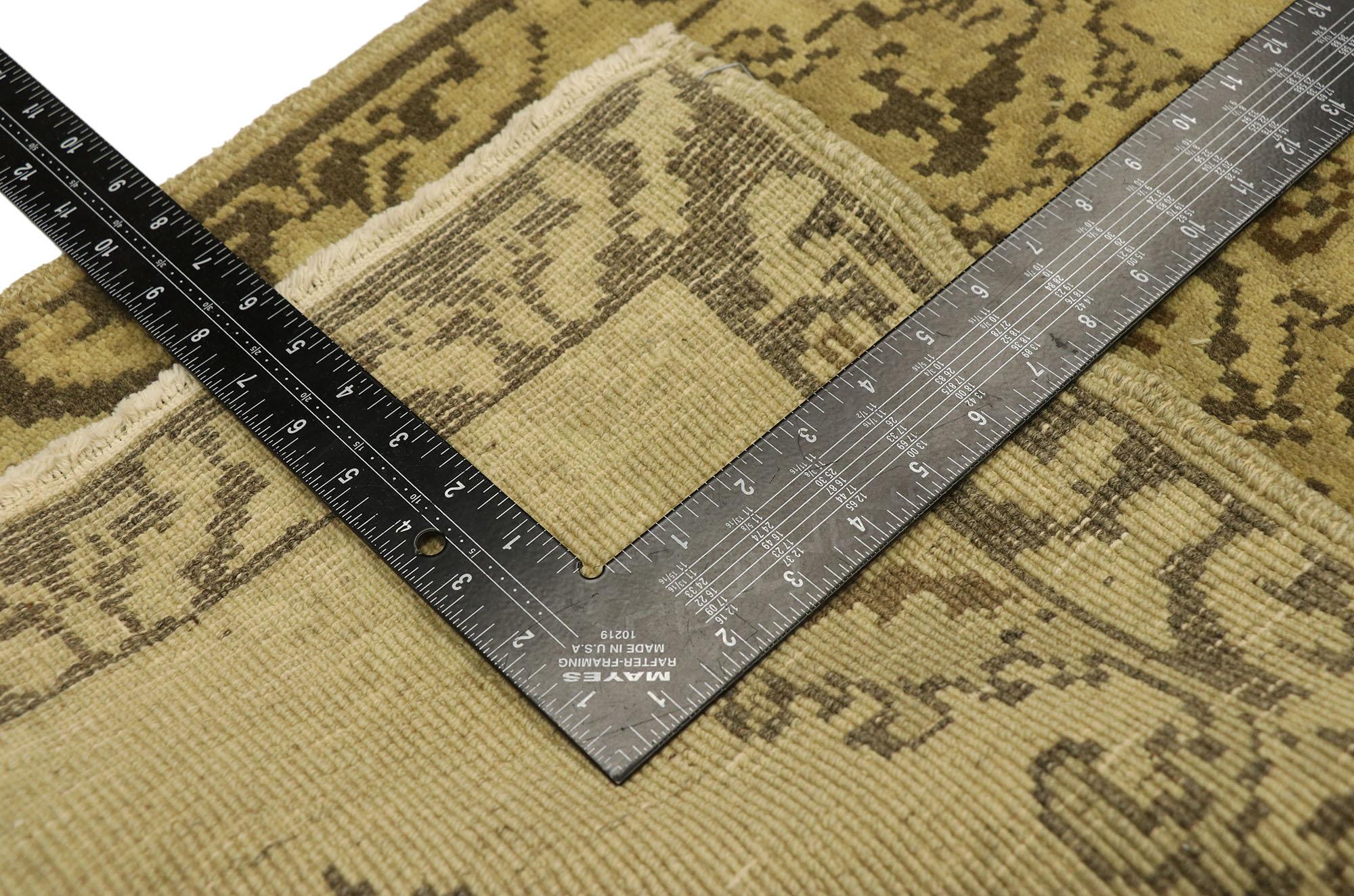 Tapis turc vintage Oushak, l'attrait intemporel rencontre la durabilité élégante Bon état - En vente à Dallas, TX