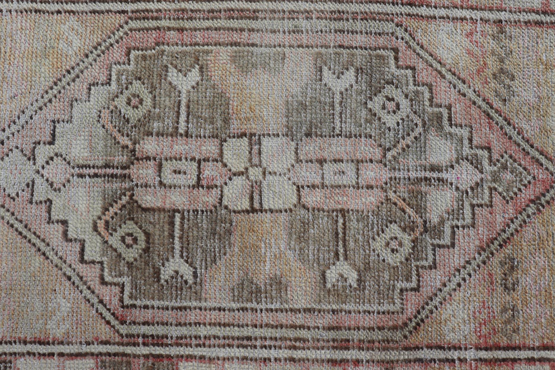 Vintage Turkish Oushak Carpet with Beautiful Floral Motifs and Medallion  For Sale 3