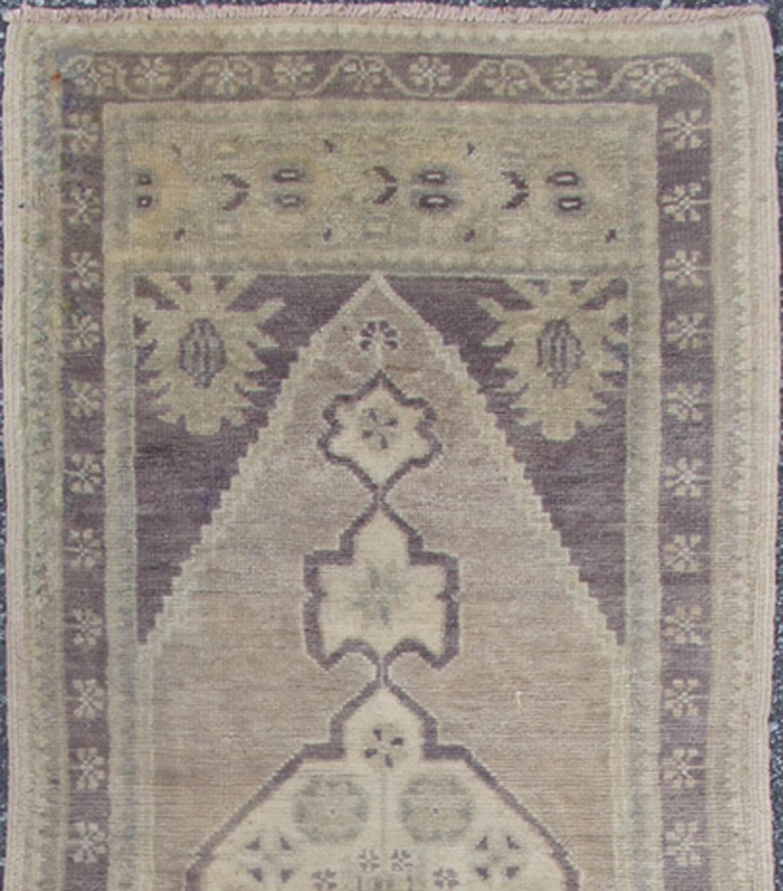 Vintage Turkish Oushak Carpet with Medallion in Dark Gray/Purple and Ivory In Excellent Condition In Atlanta, GA