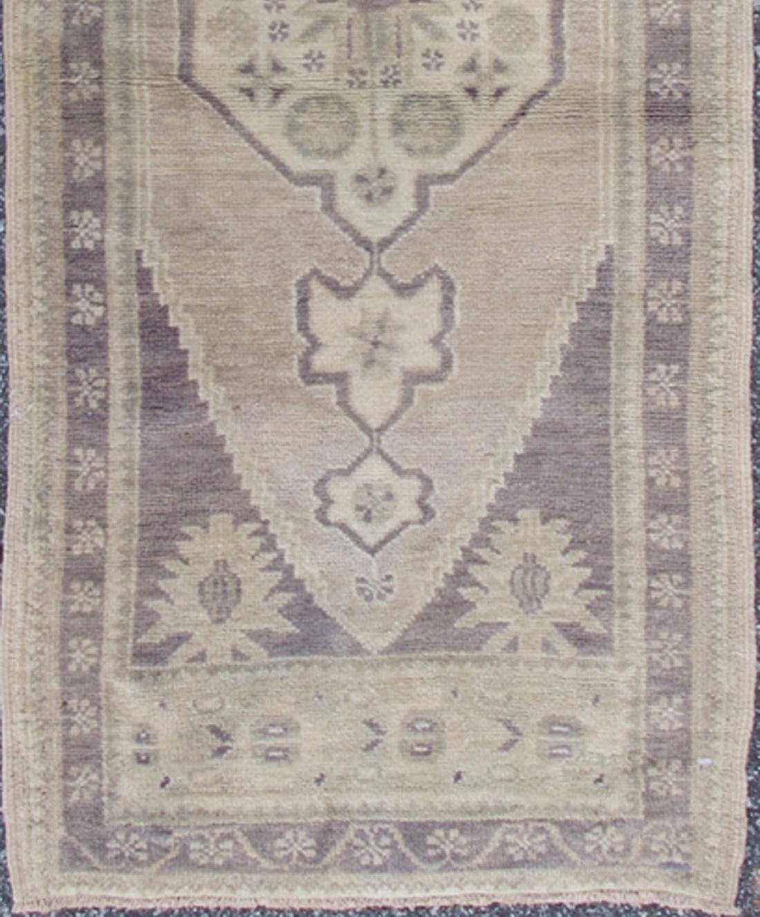 20th Century Vintage Turkish Oushak Carpet with Medallion in Dark Gray/Purple and Ivory For Sale