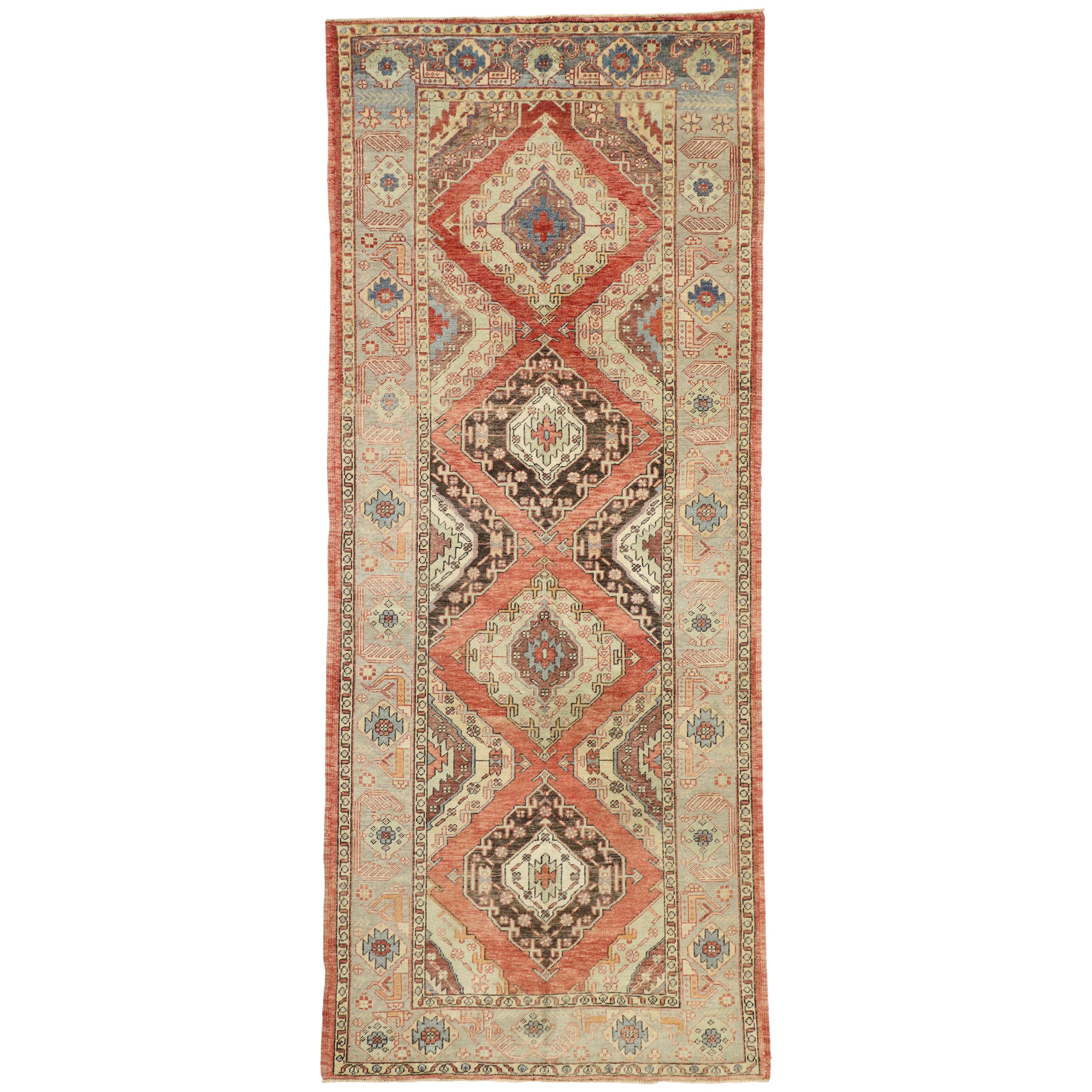 Vintage Turkish Oushak Rug, Midcentury Modern Style Meets Timeless Elegance For Sale 4