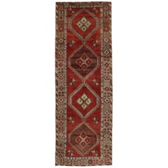 Tappeto vintage turco Oushak Gallery con stile moderno di metà secolo, runner per corridoio