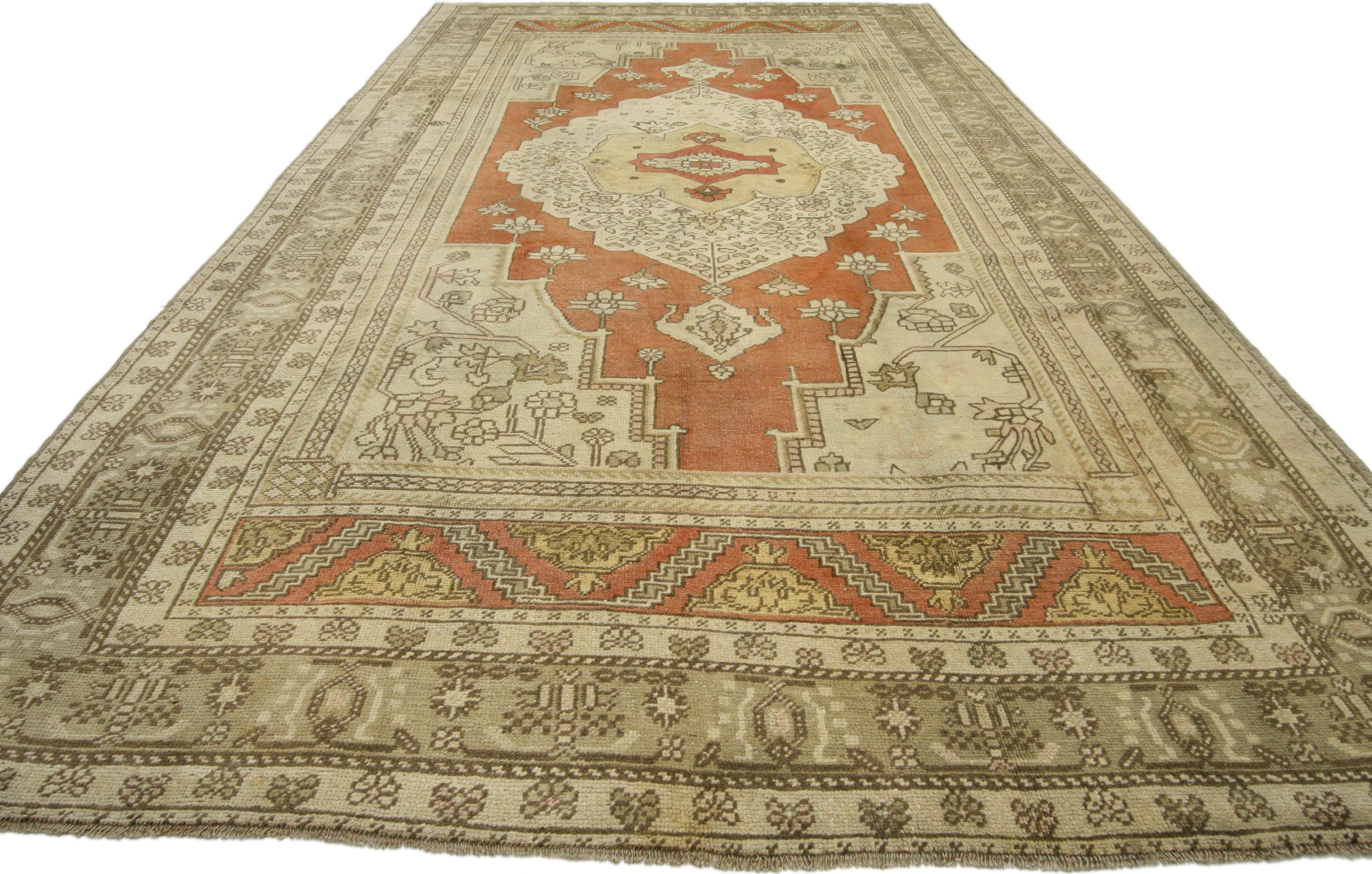 Vintage Turkish Oushak Gallery Rug with Modern Style, Wide Hallway Runner In Good Condition For Sale In Dallas, TX