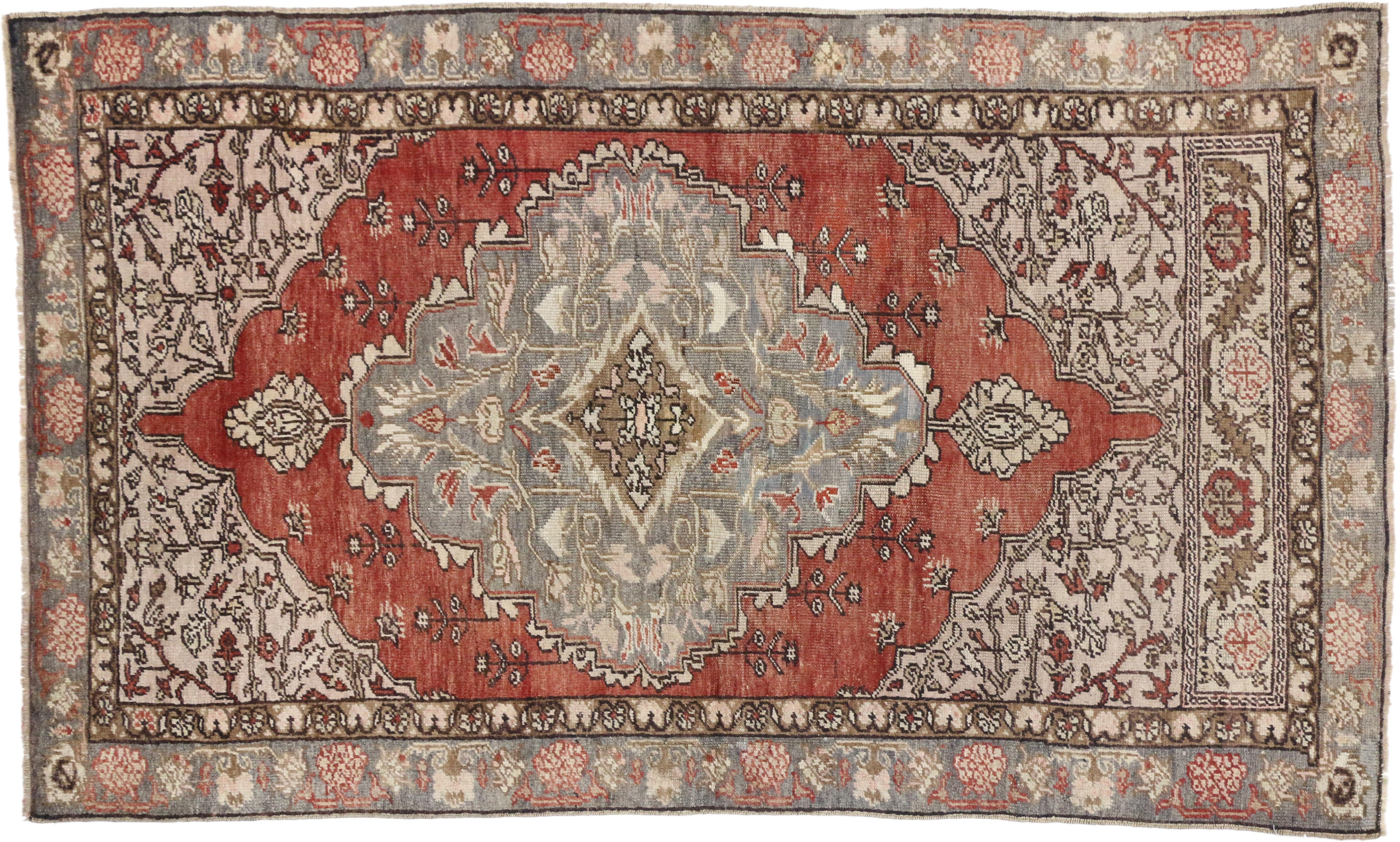 Vintage Turkish Oushak Hall Accent, Foyer or Entry Rug with French Country Style In Good Condition For Sale In Dallas, TX