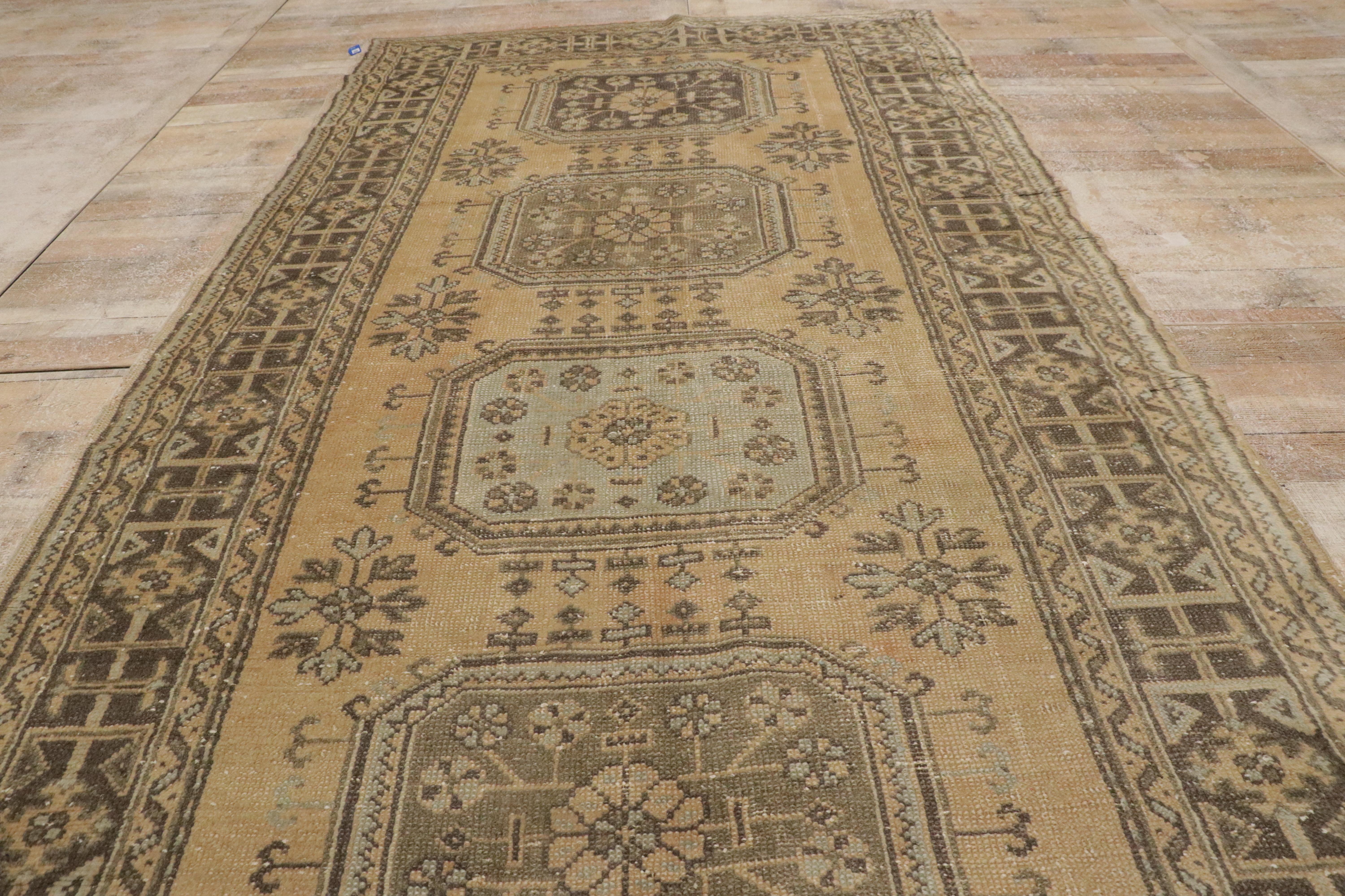 Türkischer Oushak-Läufer für den Flur im Angebot 4