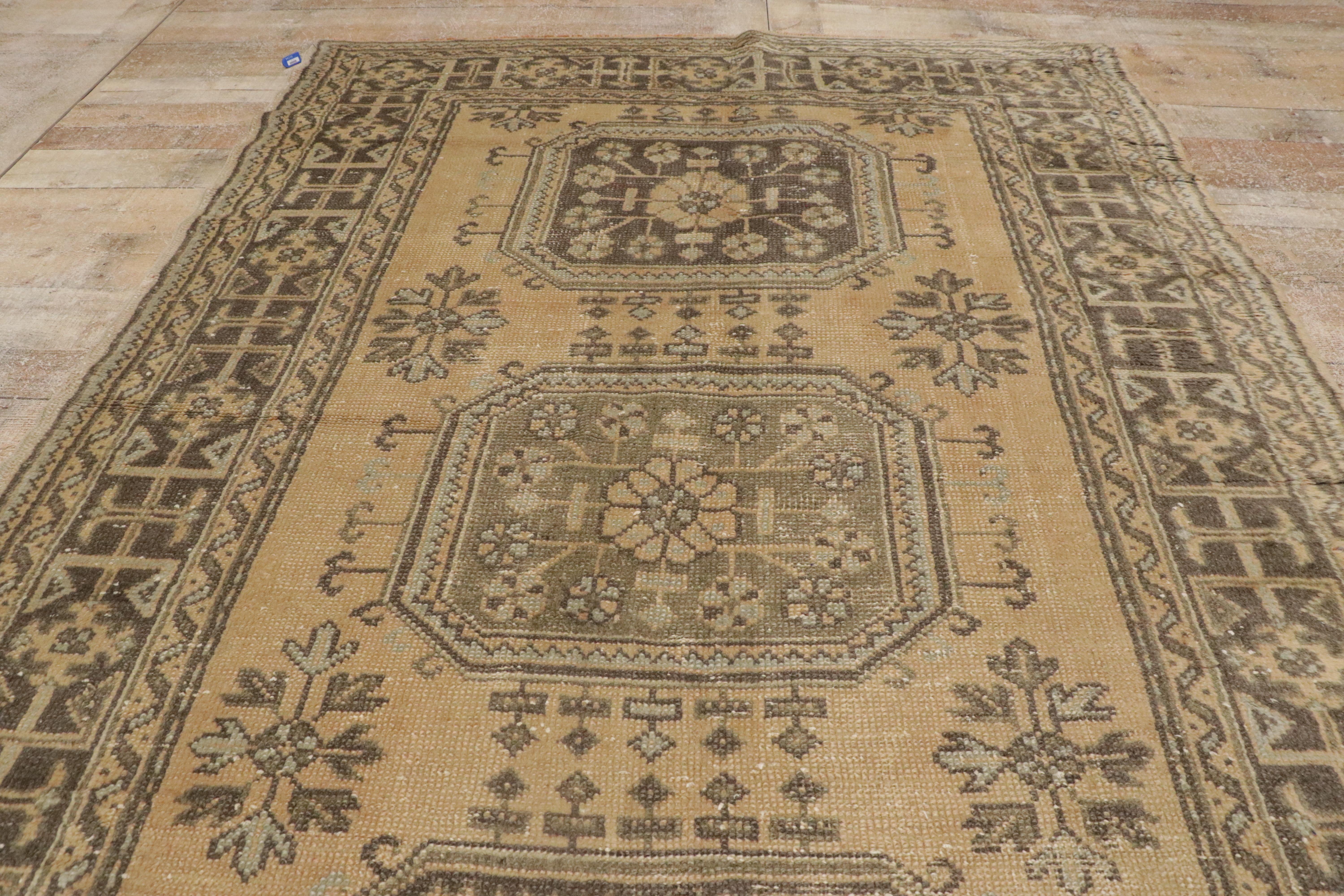 Türkischer Oushak-Läufer für den Flur im Angebot 3