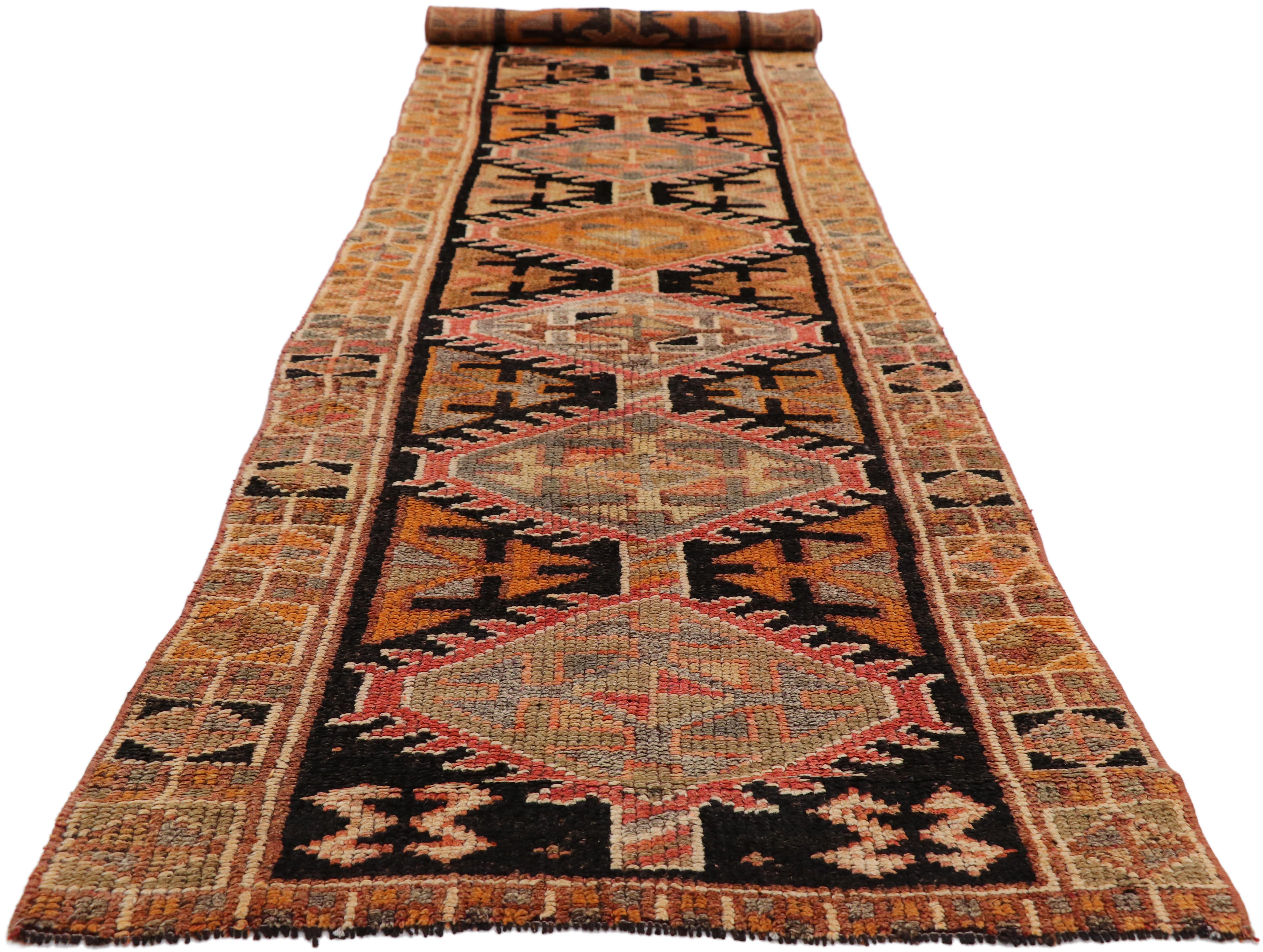 Vintage Turkish Oushak Hallway Runner with Rustic Arts & Crafts Style In Good Condition For Sale In Dallas, TX