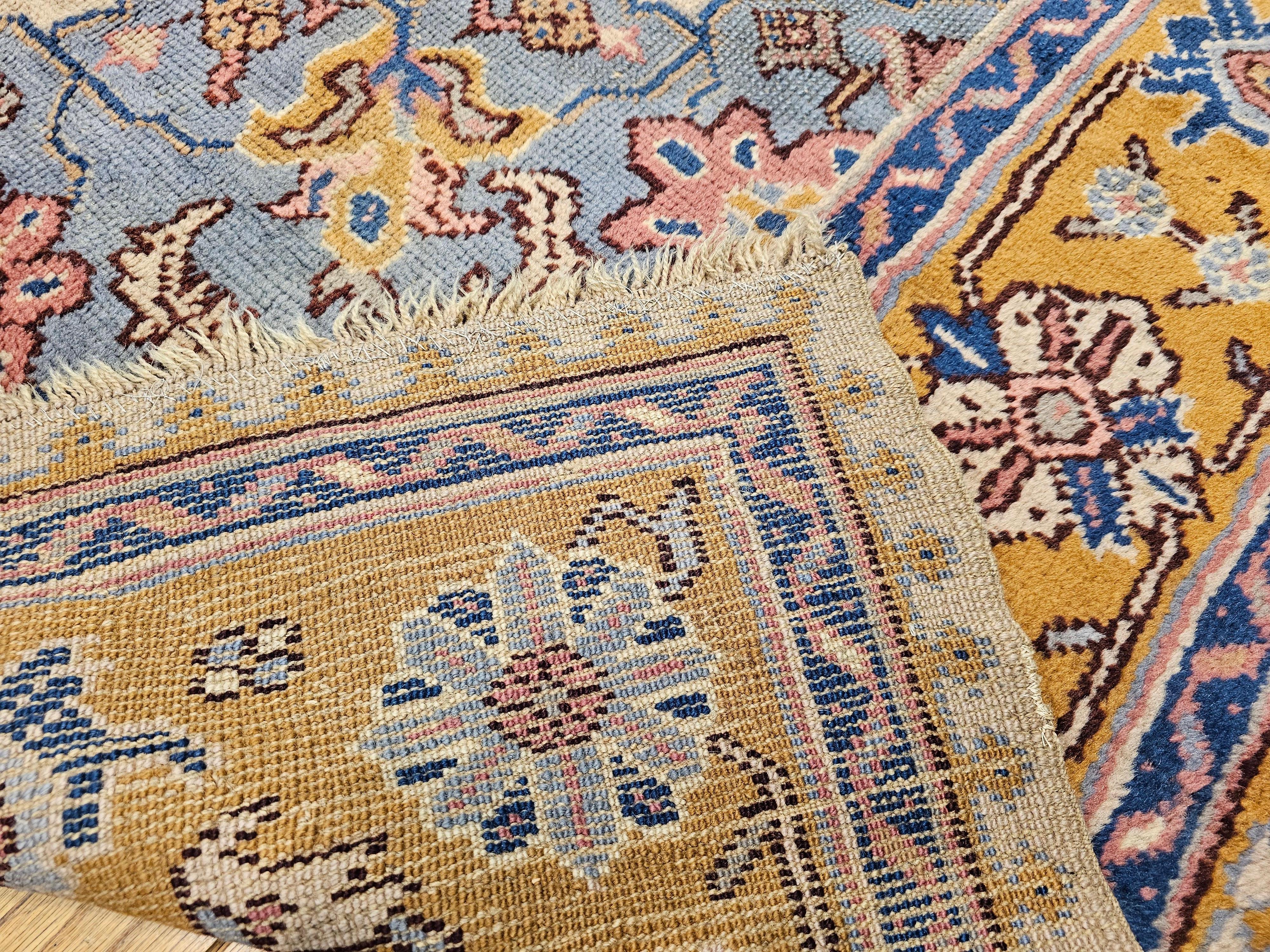Oushak turc vintage à motif géométrique en ivoire, bleu pâle, jaune, rose en vente 8