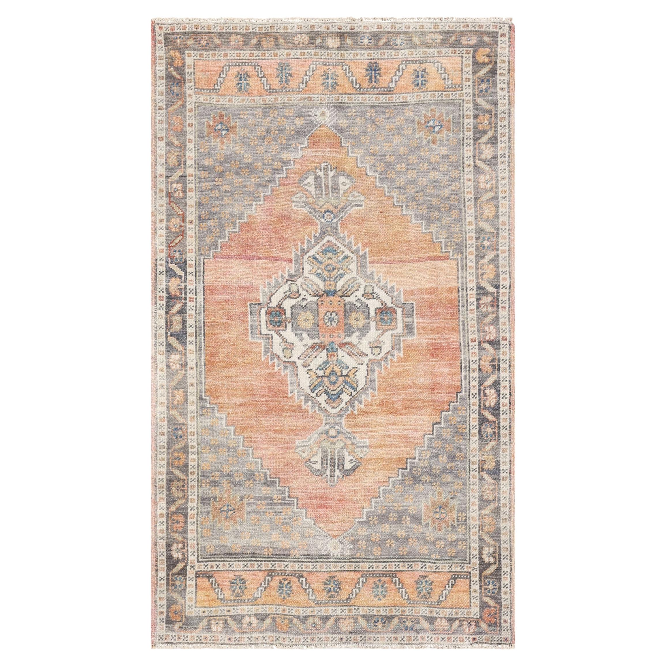 Vintage Turkish Oushak Rug - 2'8" x 4'7"