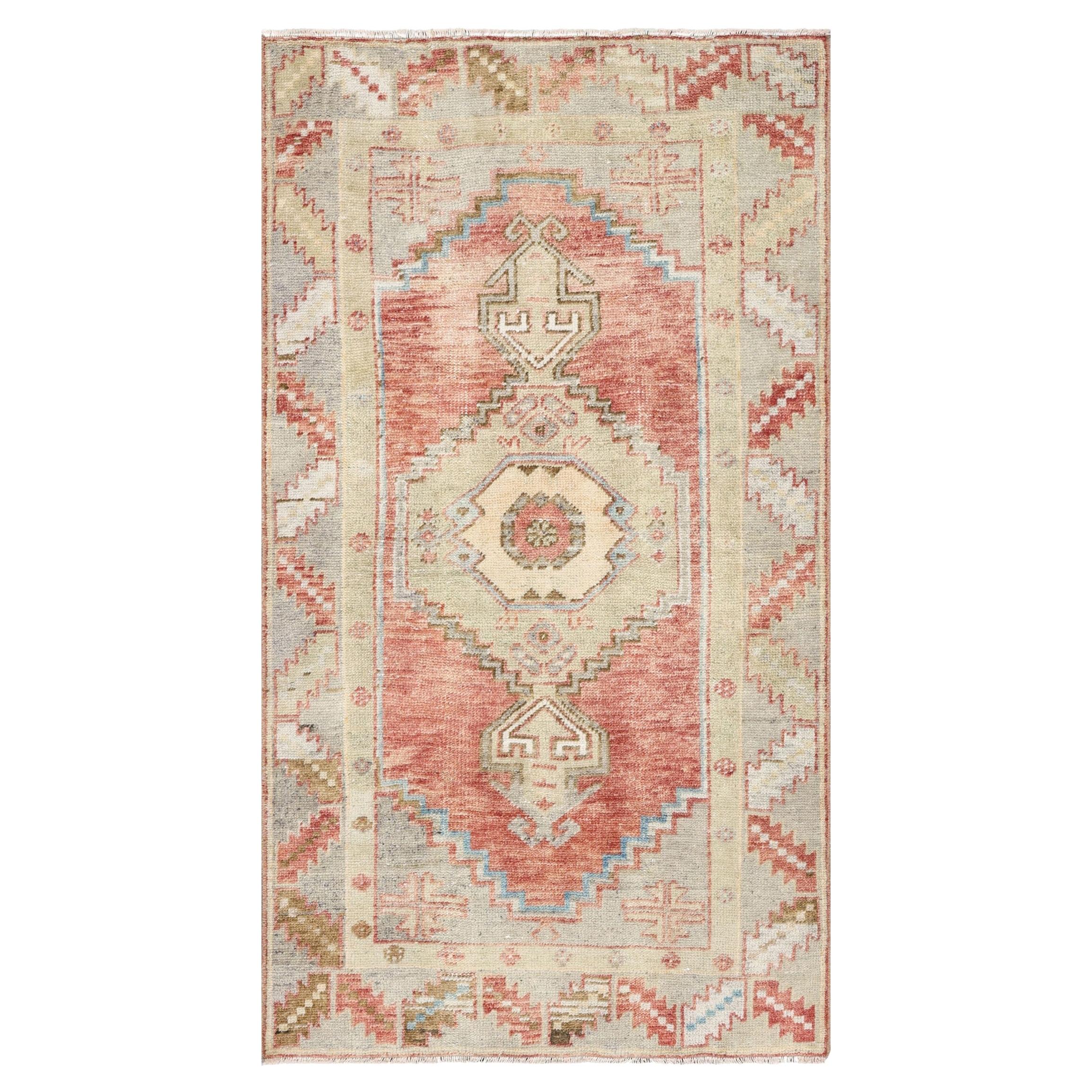 Vintage Turkish Oushak Rug - 2'9" x 5'