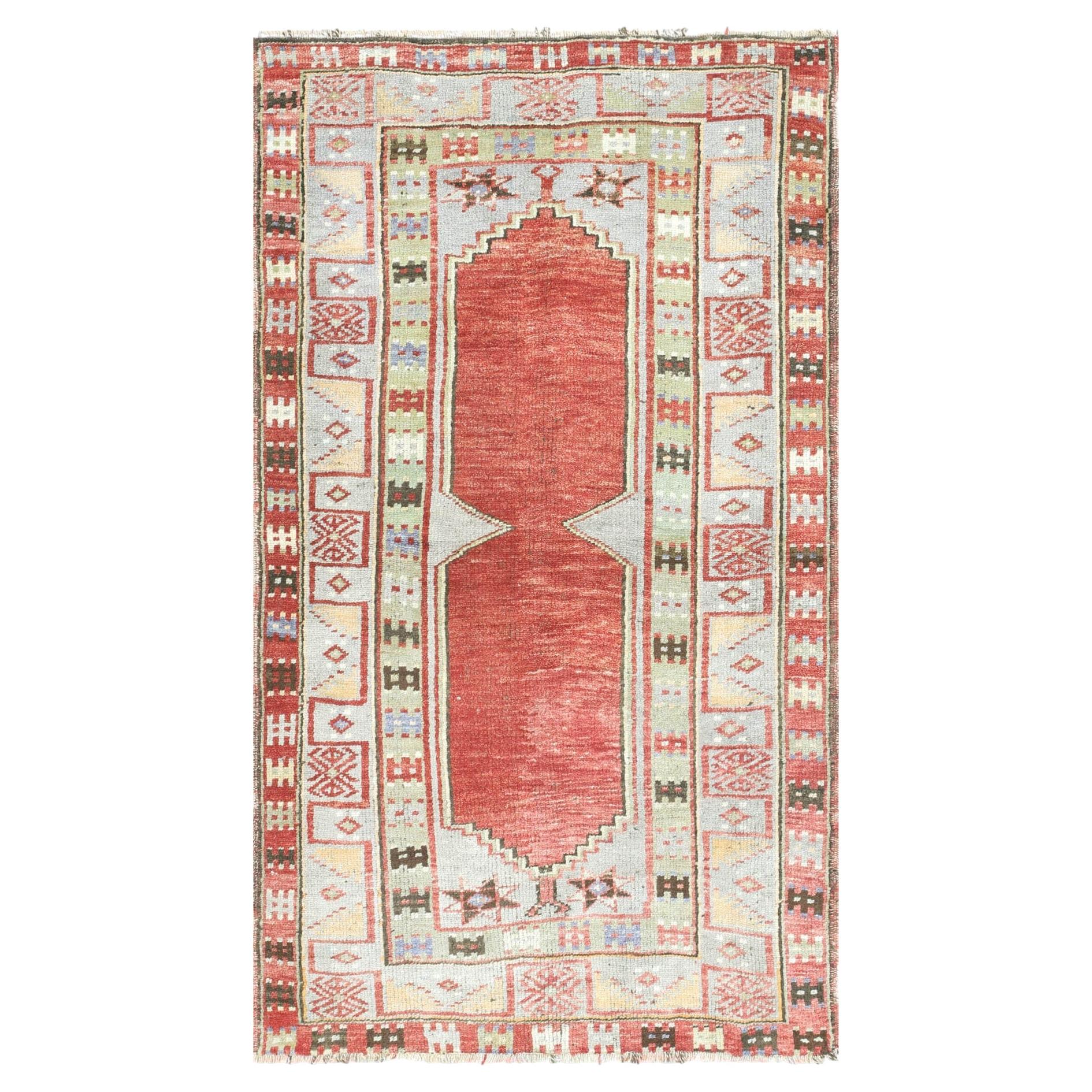 Vintage Turkish Oushak Rug - 3'1" x 5'5" For Sale