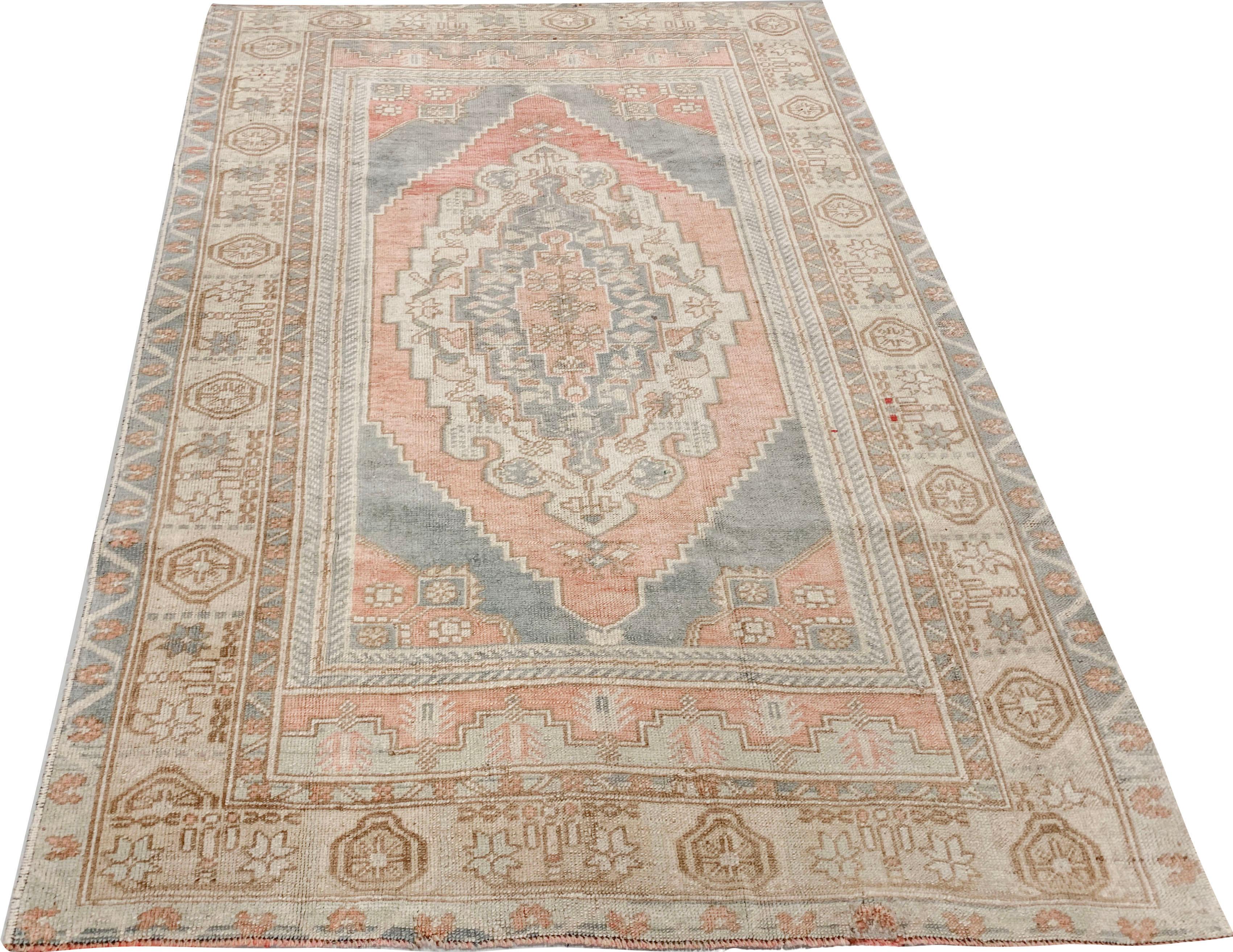 Vintage Turkish Oushak rug 3'10 x 5'6. Light colored Oushaks are among the most popular oriental carpets, known for the high quality of their wool their beautiful patterns and warm colors. These designer favorites will complement any interior.