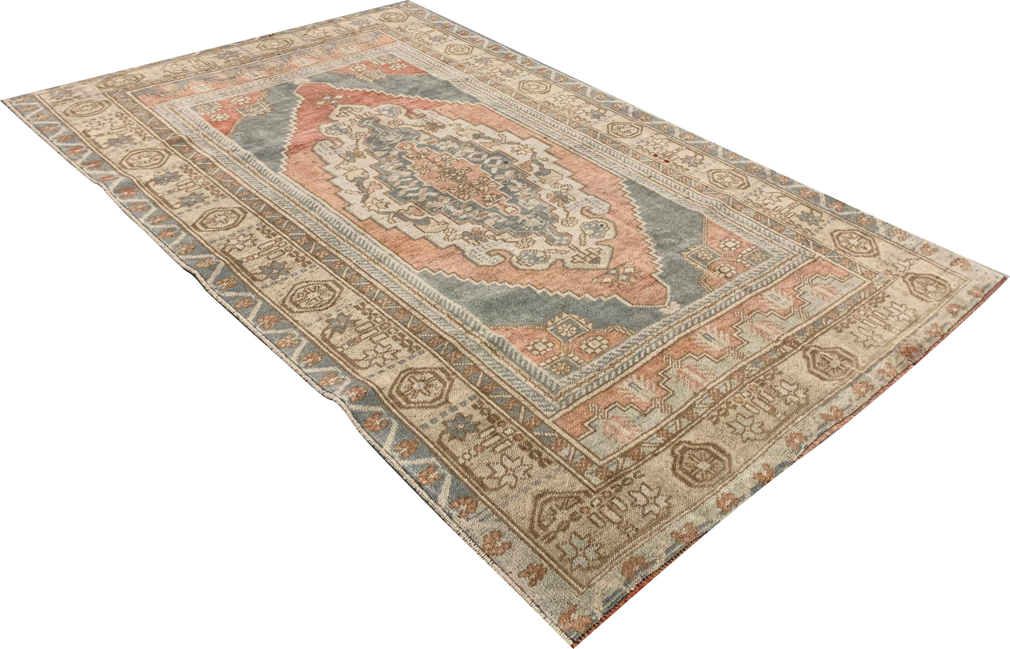 Vintage Turkish Blue Red Hand Knotted Oushak Rug In Good Condition For Sale In New York, NY