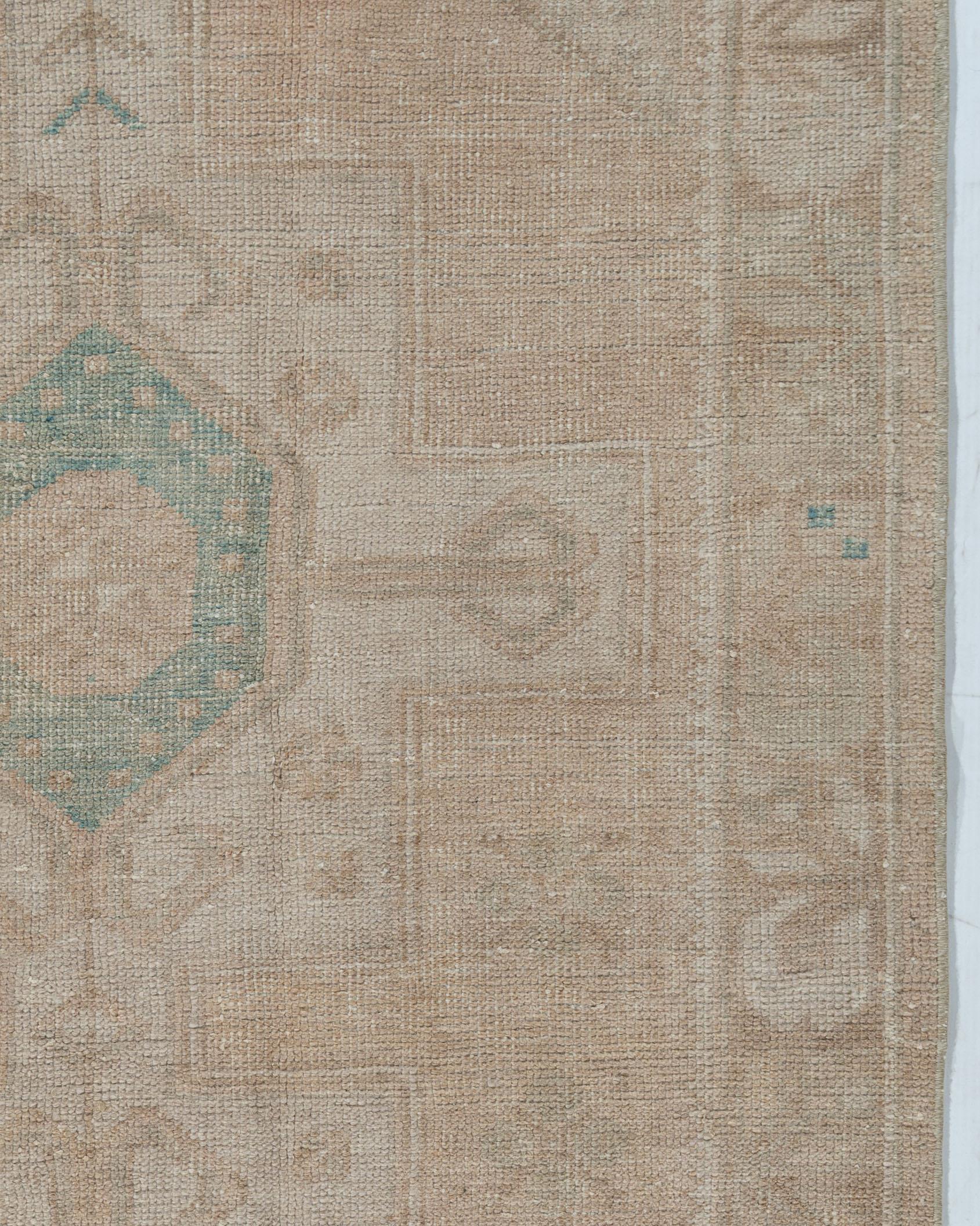 Tapis turc vintage en laine Oushak beige et Brown noué à la main Bon état - En vente à New York, NY