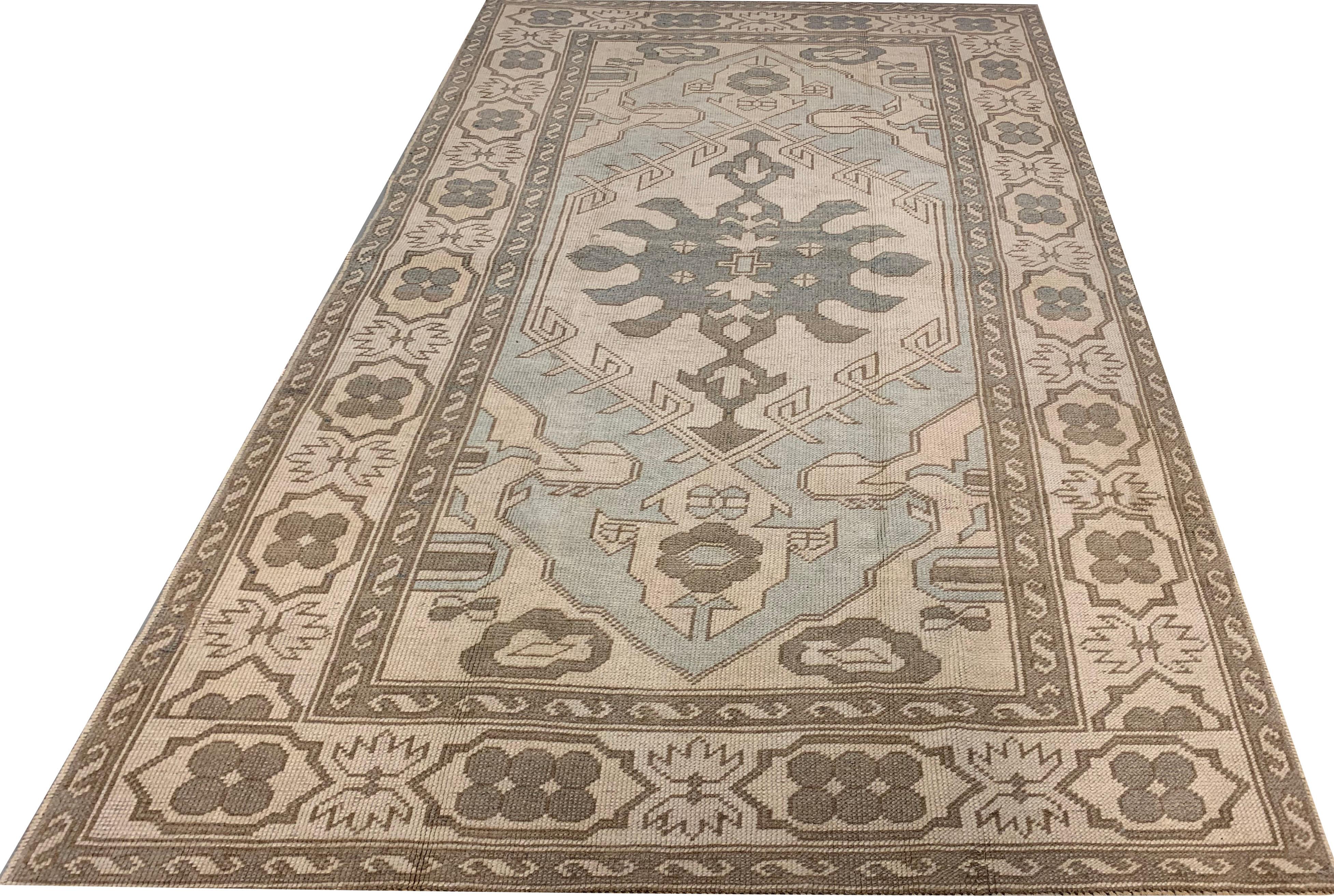 Vintage Subdued Ivory Blue Turkish Wool Hand Knotted Oushak Rug For Sale 5