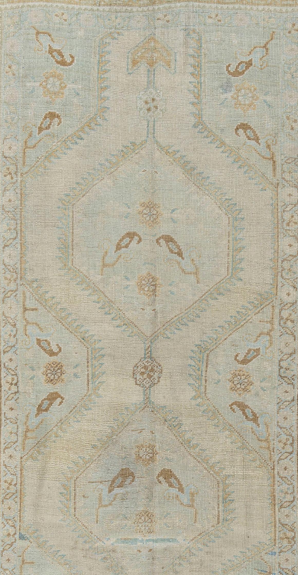 Vintage Turkish Oushak Rug 4'7 x 7'5 For Sale 1