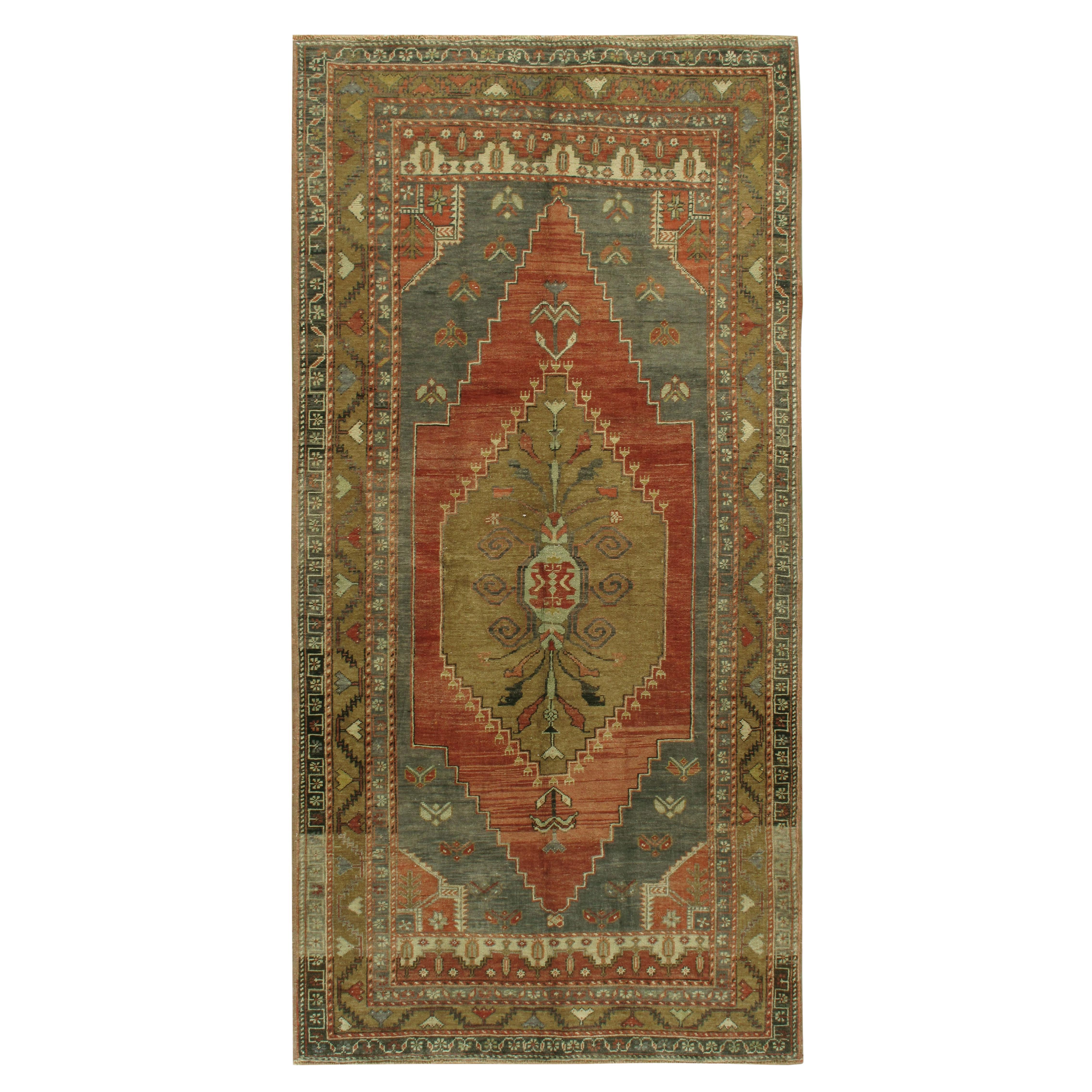 Vintage Turkish Oushak Rug  4'7 x 8'7